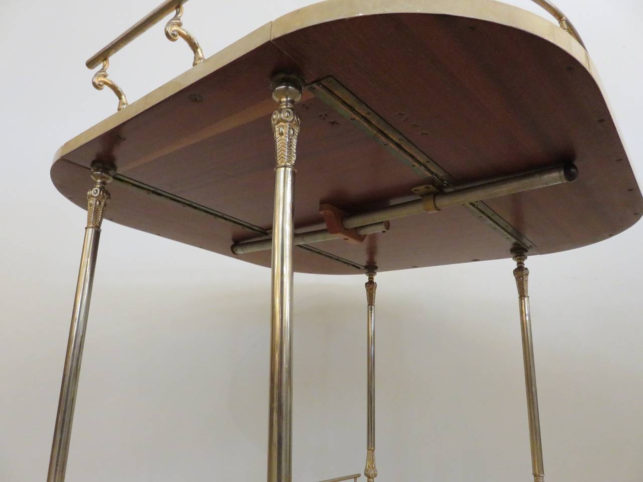 Mid-Century Aldo Tura 1950s Lacquered Goatskin and Brass Bar Cart In Good Condition In Houston, TX