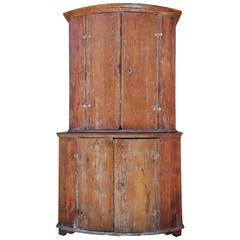 18th Century Curved Front Swedish Pine Buffet du Corps