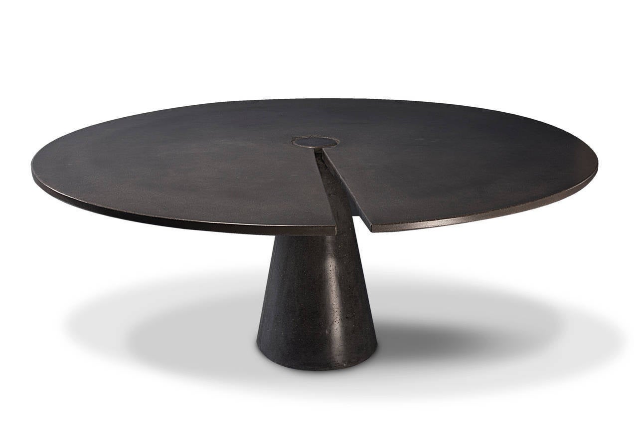 Modern James de Wulf Concrete Split Locking Dining Table - Premium Black For Sale
