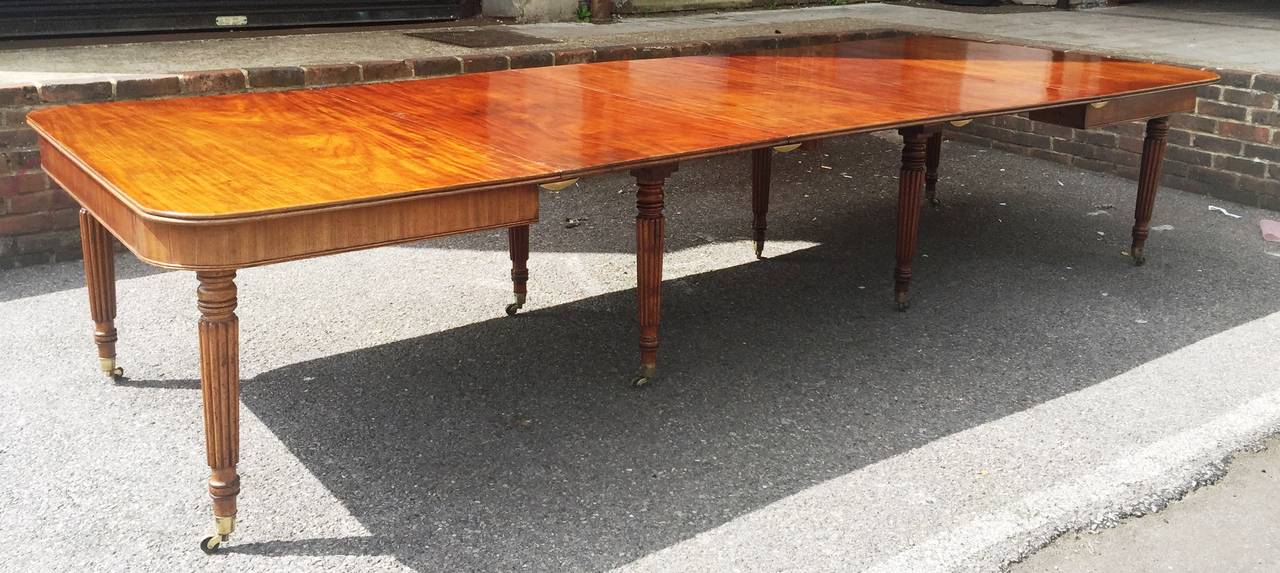 English Gillows Influenced Regency Extending Dining Table