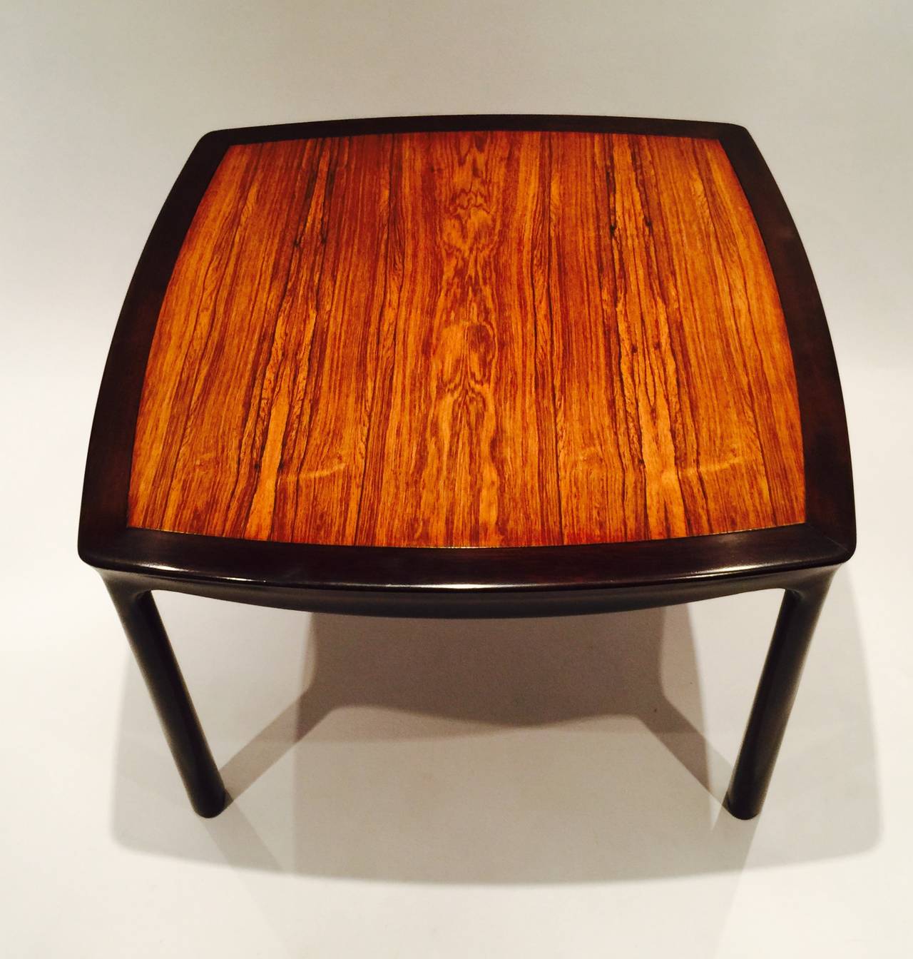 Mid-Century Modern Pair of Tables by Edward Wormley for Dunbar For Sale