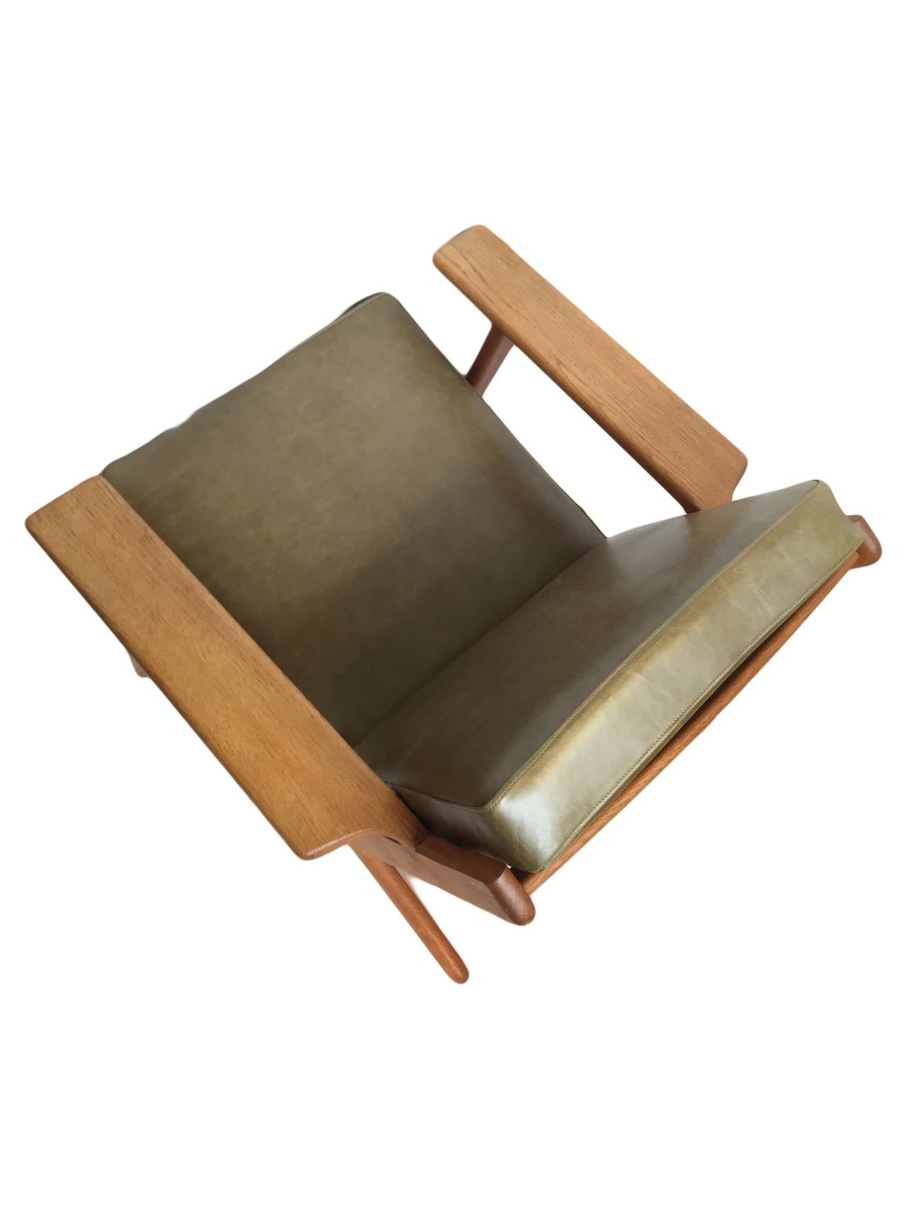 Leather Hans J Wegner, original Getama ge290 plank chair