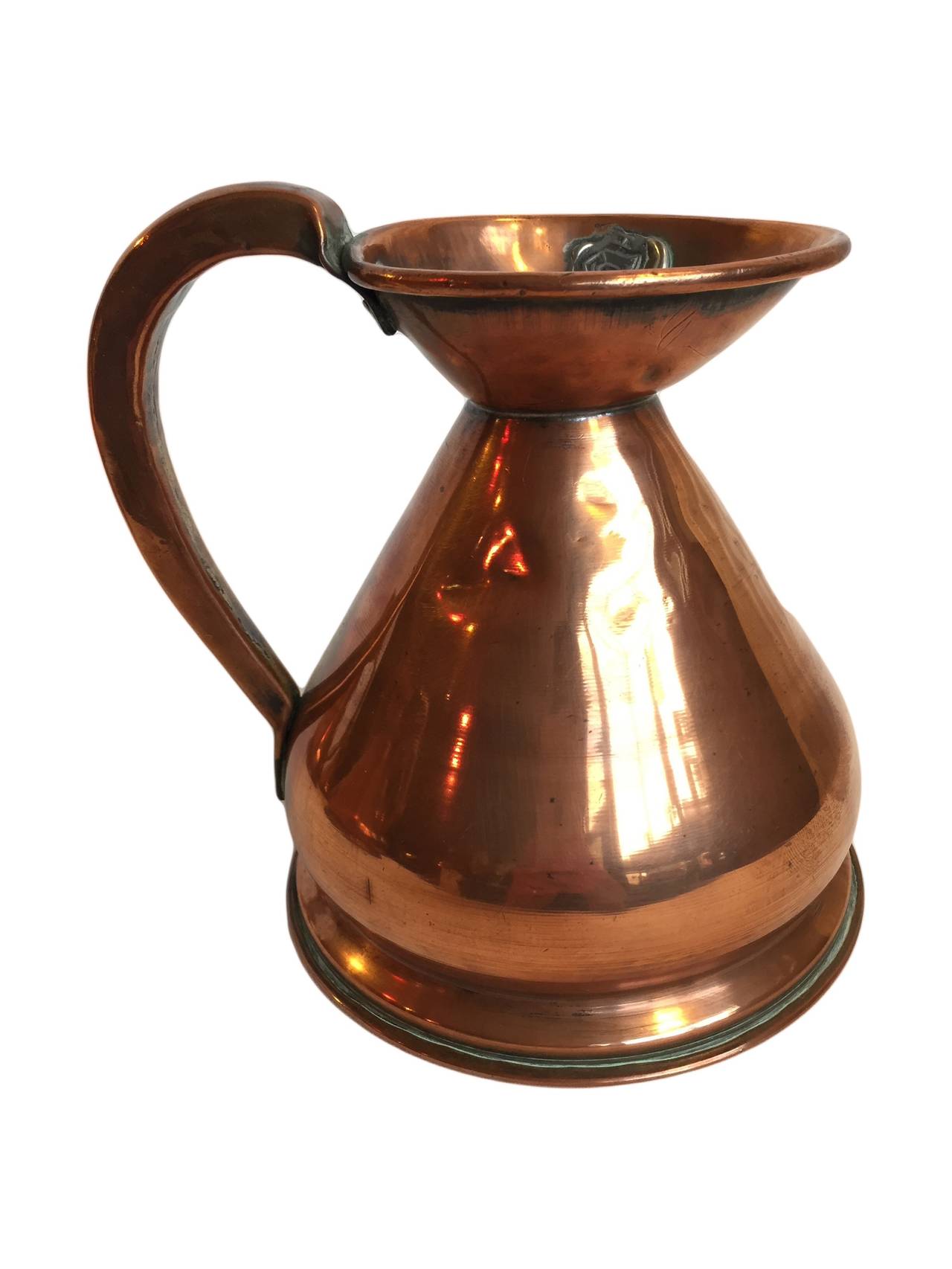Set of 19th Century Copper Measuring Jugs In Excellent Condition In London, GB