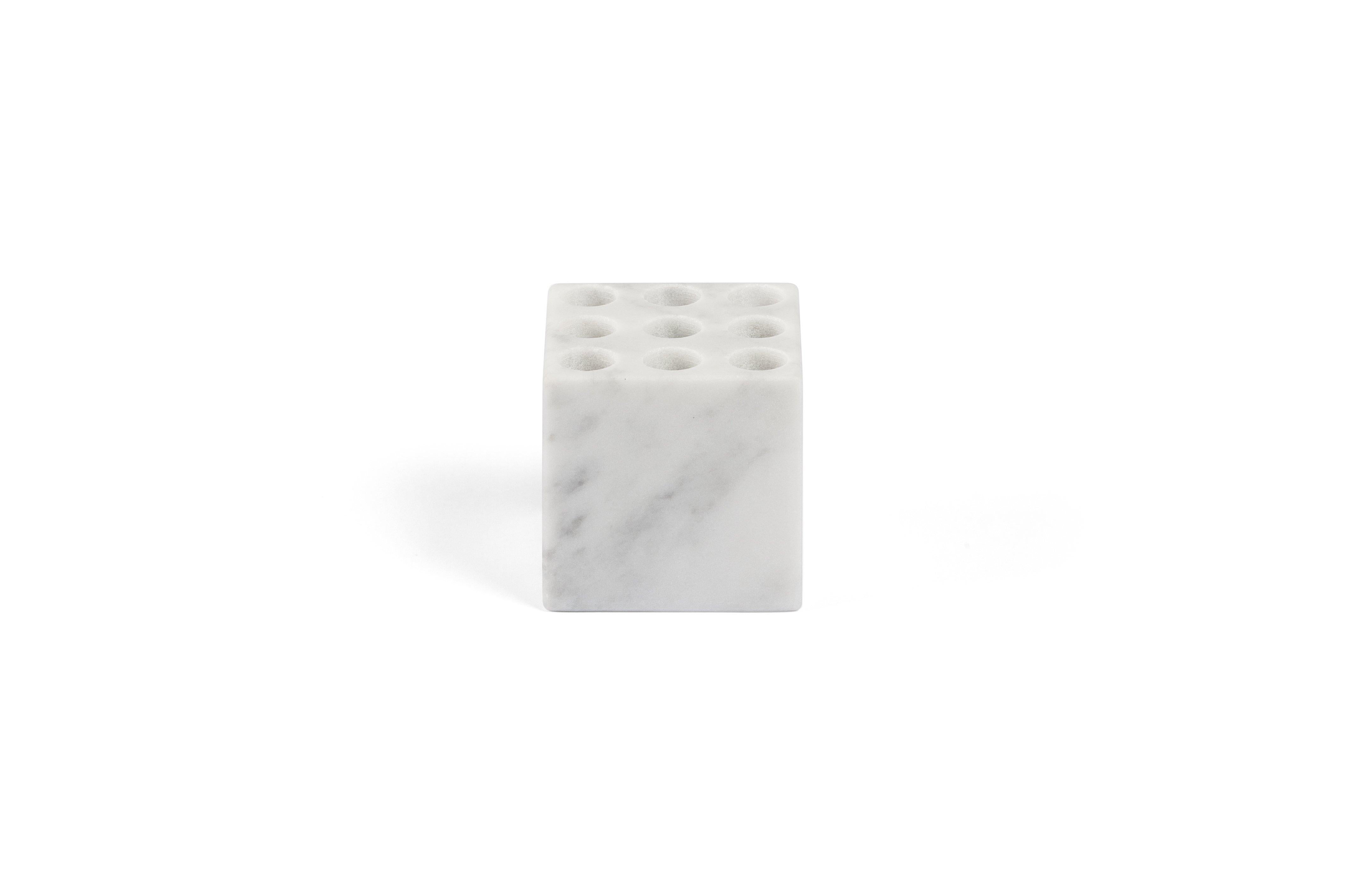 For Sale: White (Bianco Carrara) Salvatori Fontane Bianche Toothbrush Holder by Elisa Ossino 3