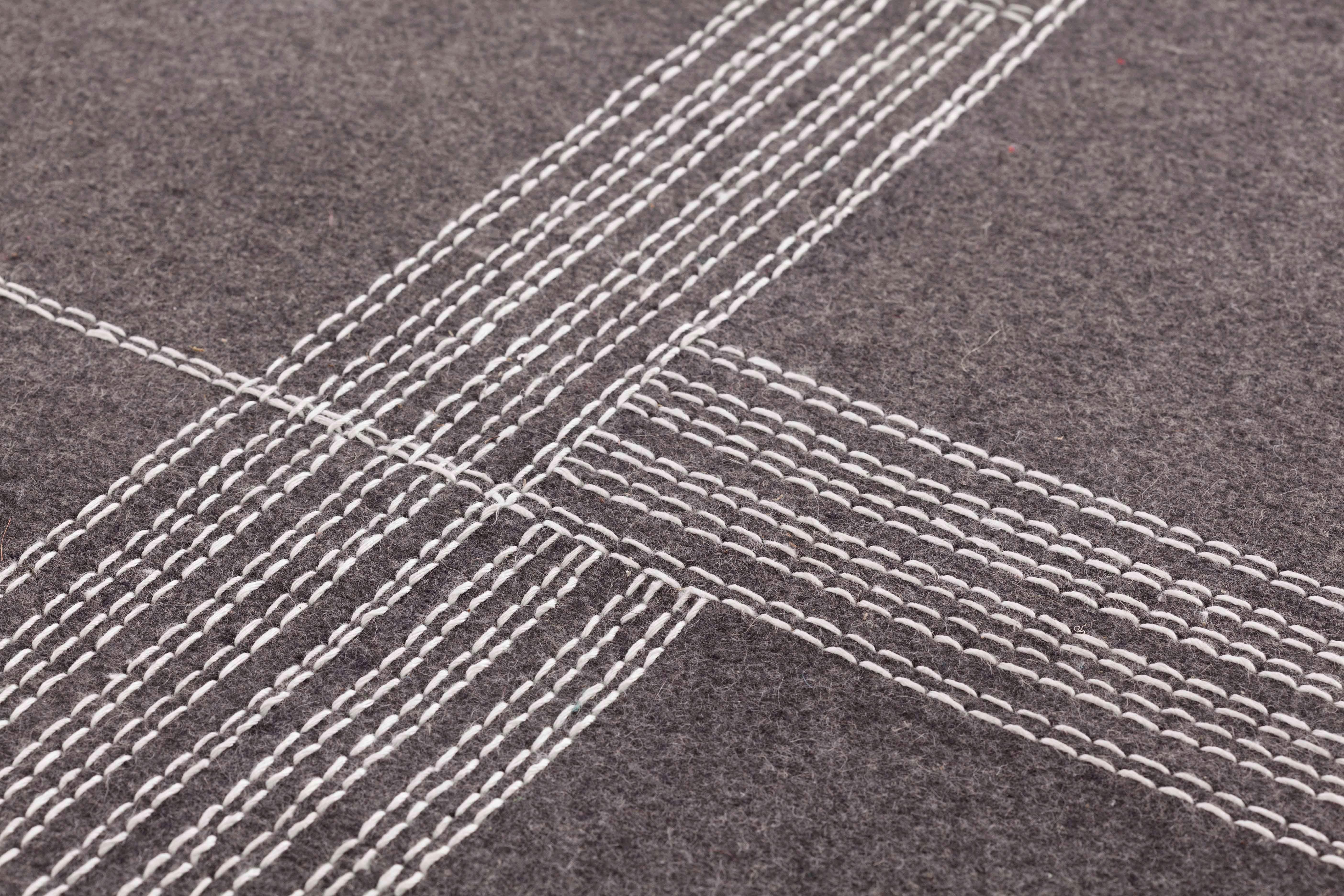 Im Angebot: GAN Oryza-Teppich aus Wolle von Odosdesign,  (Grau) 2