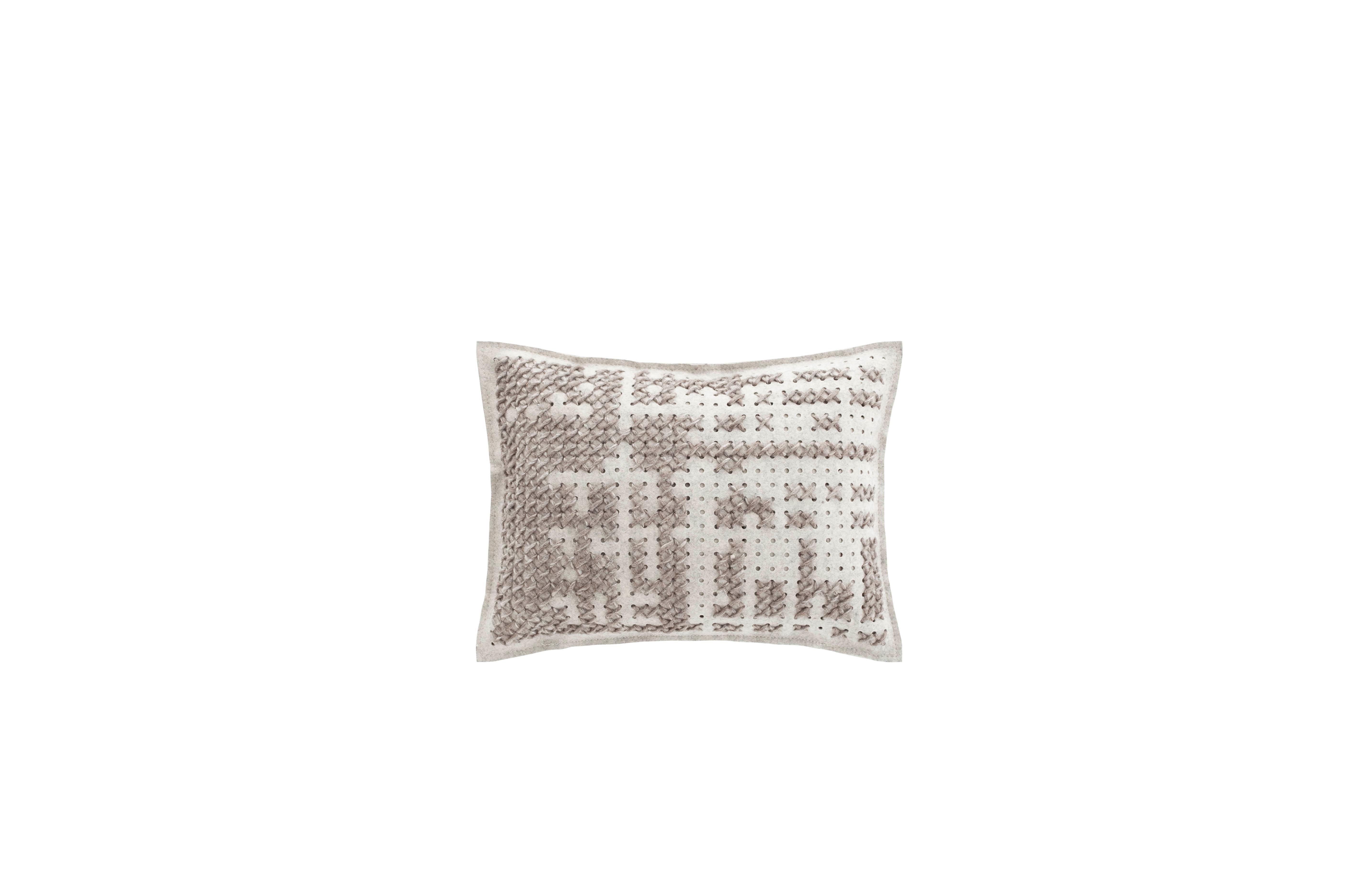 (Silver) GAN Canevas Abstract Large Pillow by Charlotte Lancelot