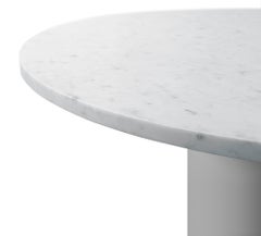 e15 Customizable Hiroki Round Table by Philipp Mainzer