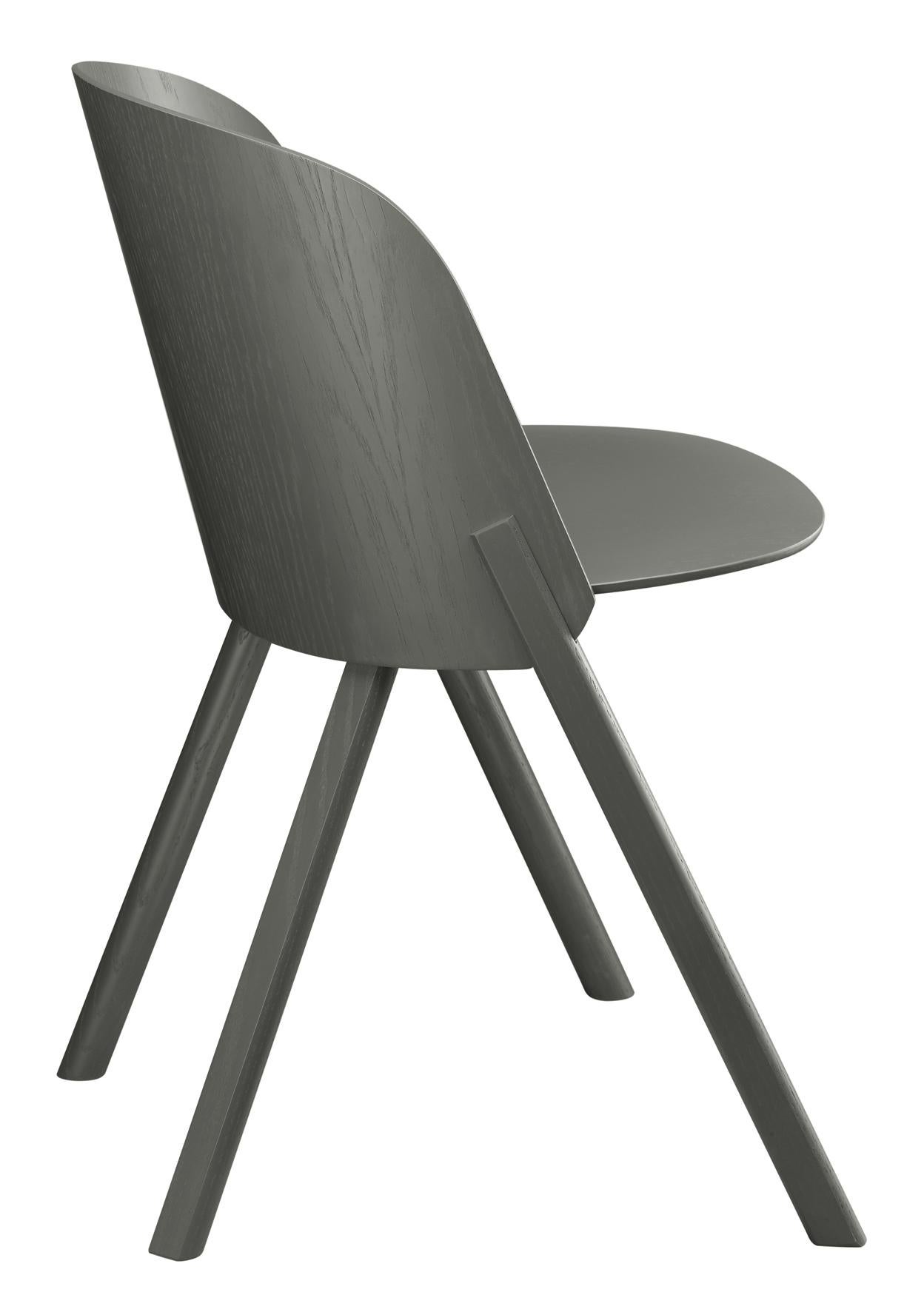 For Sale: Gray (Umbra Gray Lacquer) e15 This Side Chair by Stefan Diez 2