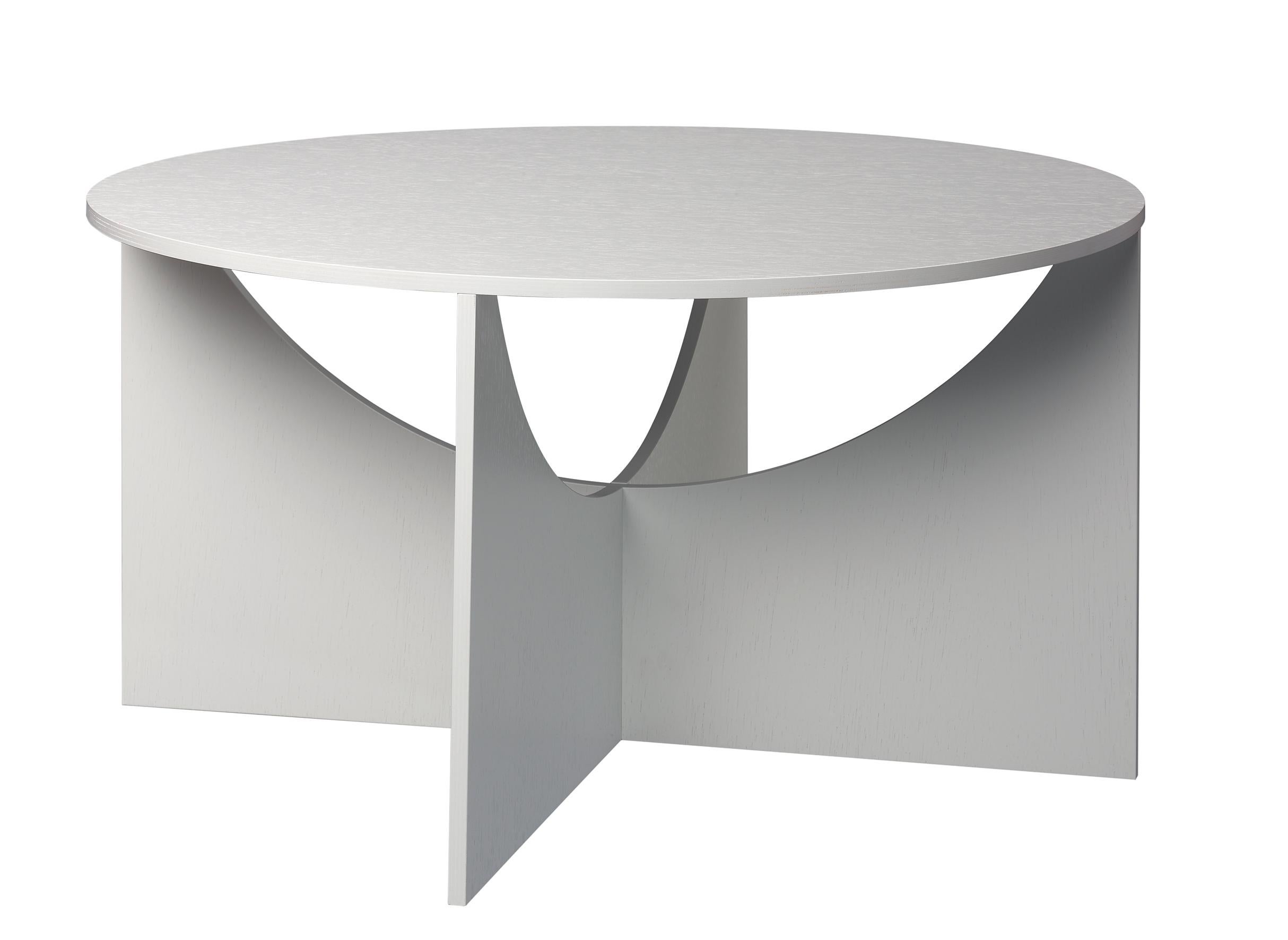 For Sale: White (Signal White Lacquer) e15 Charlotte Coffee Table with Oak Base by Ferdinand Kramer 2