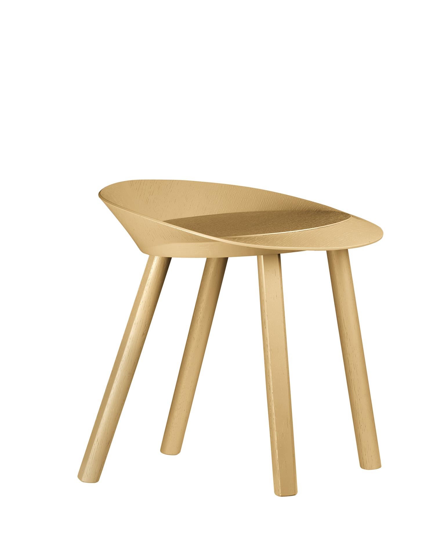 En vente : Gold (Gold Lacquer) Tabouret Mr. Collins e15 de Stefan Diez