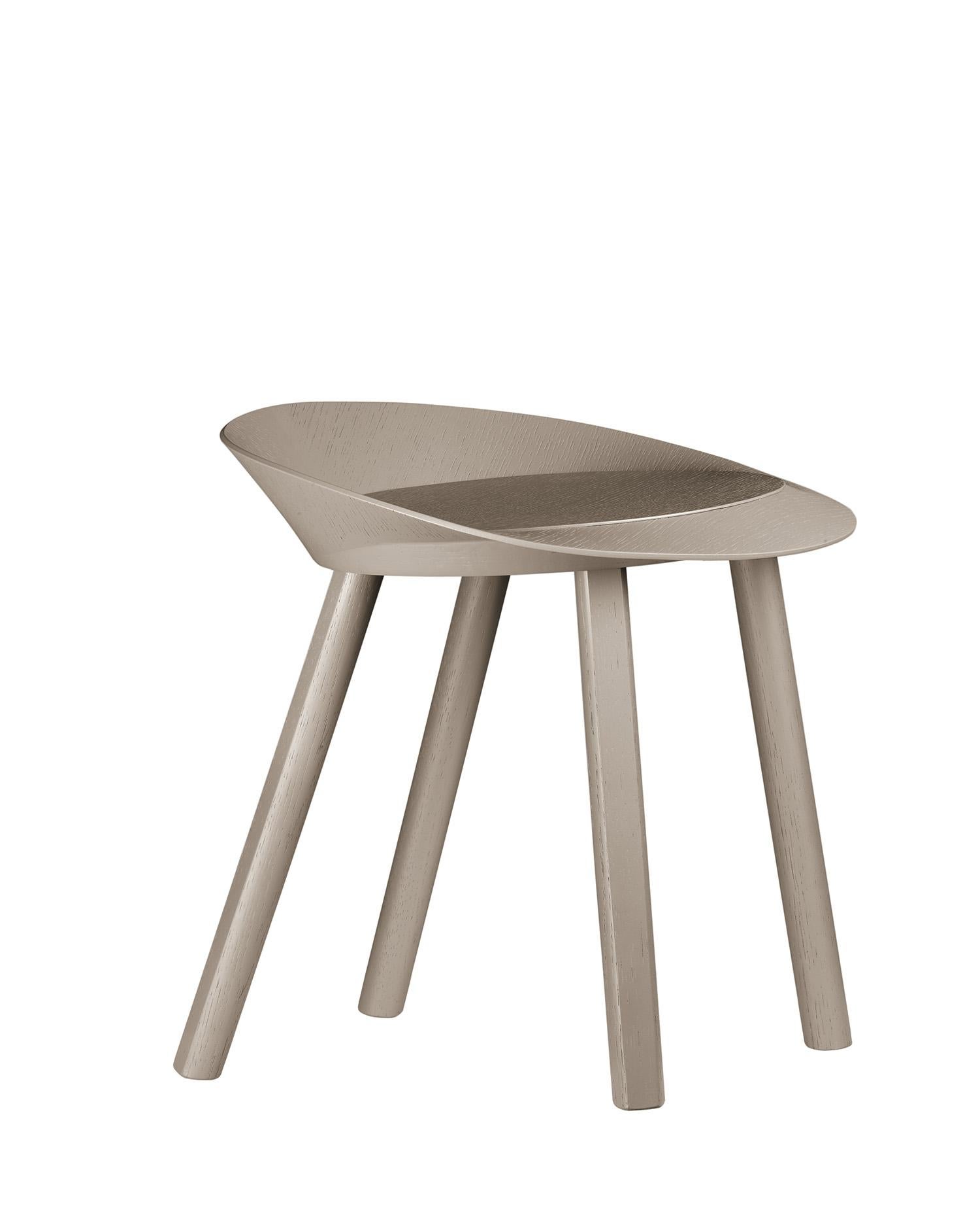En venta: e15 Taburete Mr. Collins de Stefan Diez Gray (Platinum Lacquer)
