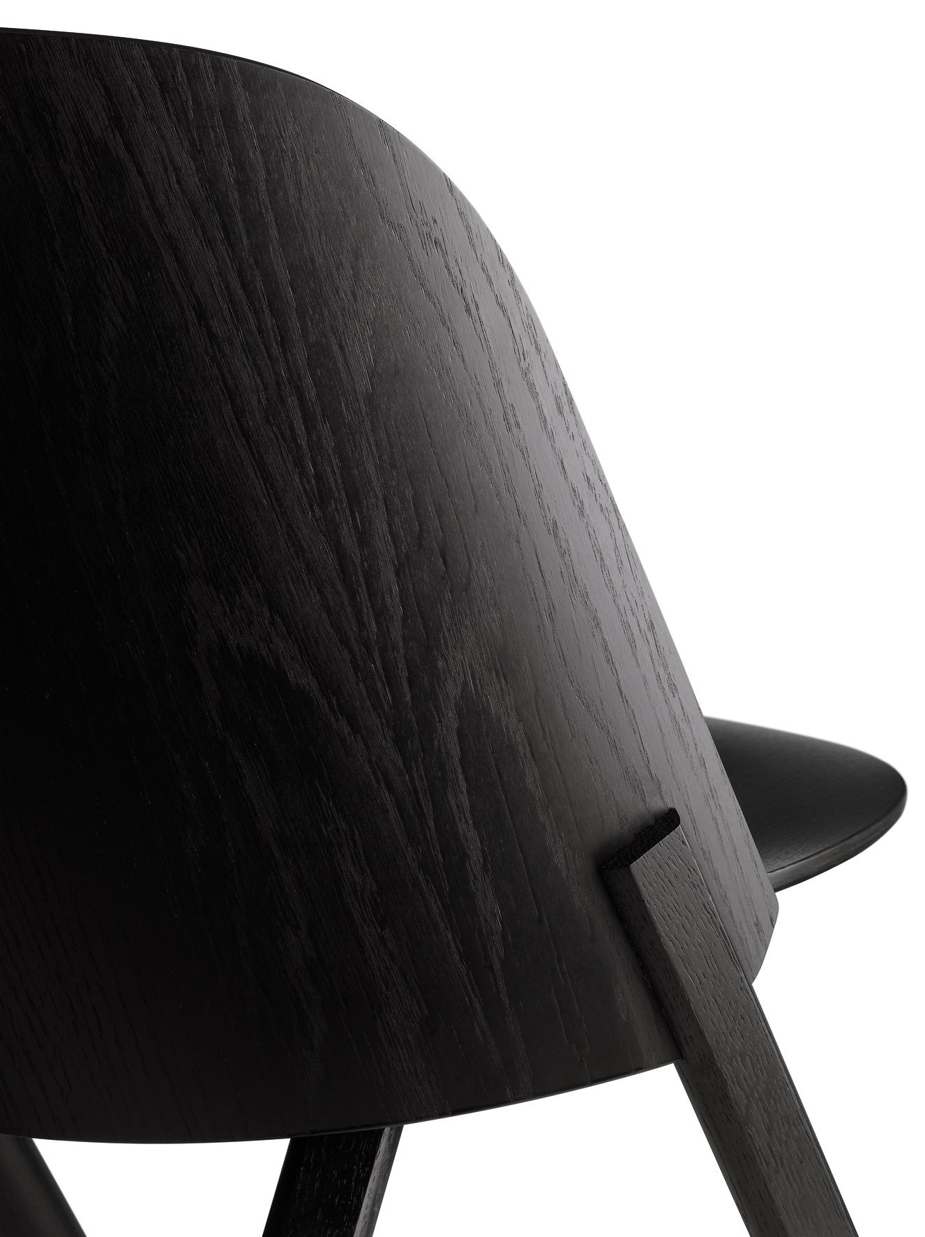 For Sale: Black (Jet Black Lacquer) Customizable e15 That Lounge Chair by Stefan Diez 3