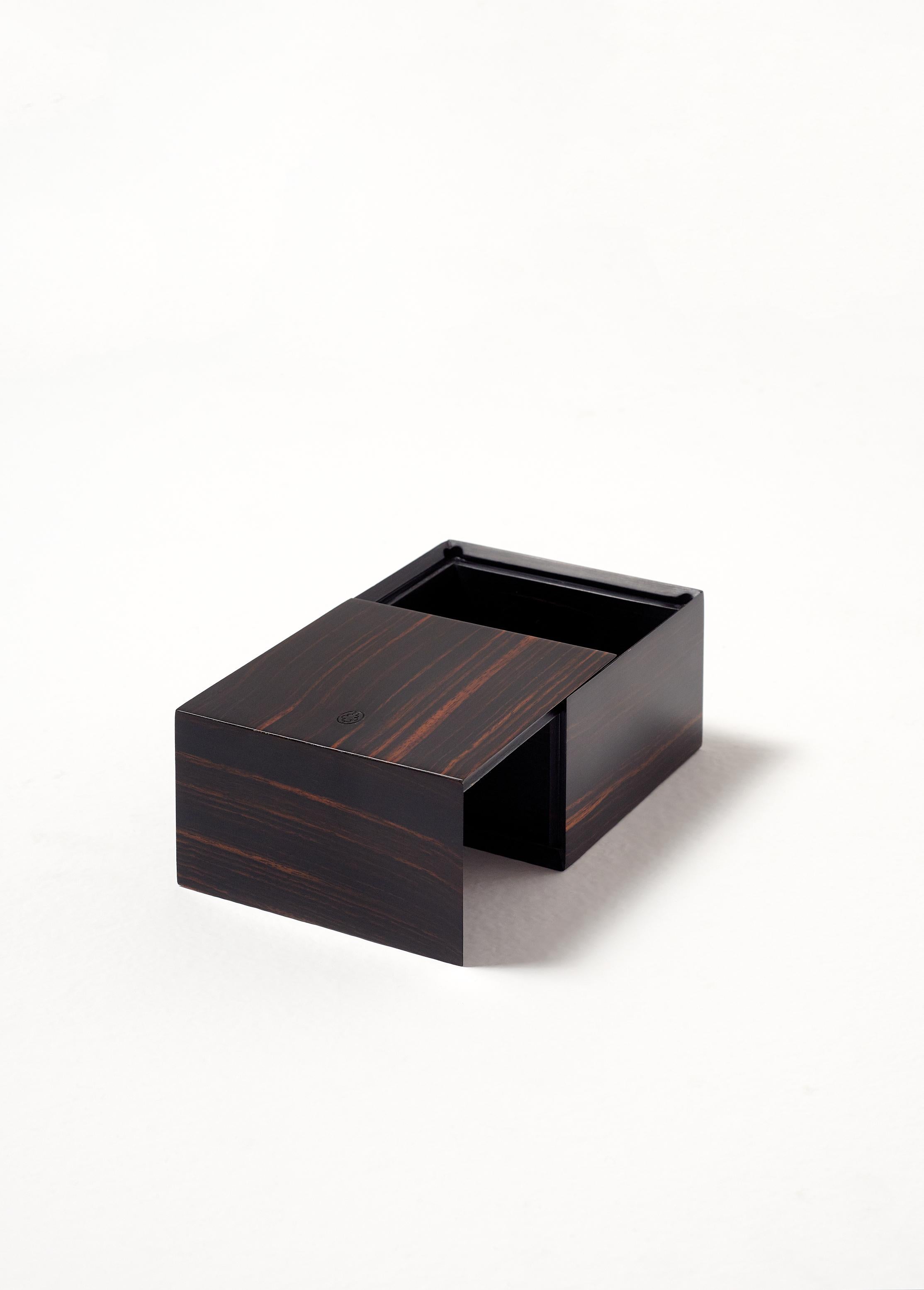For Sale: Brown (Amaranth) Carl & Emanuela Magnusson Scatola Wooden Box with Lid for Bottega Ghianda