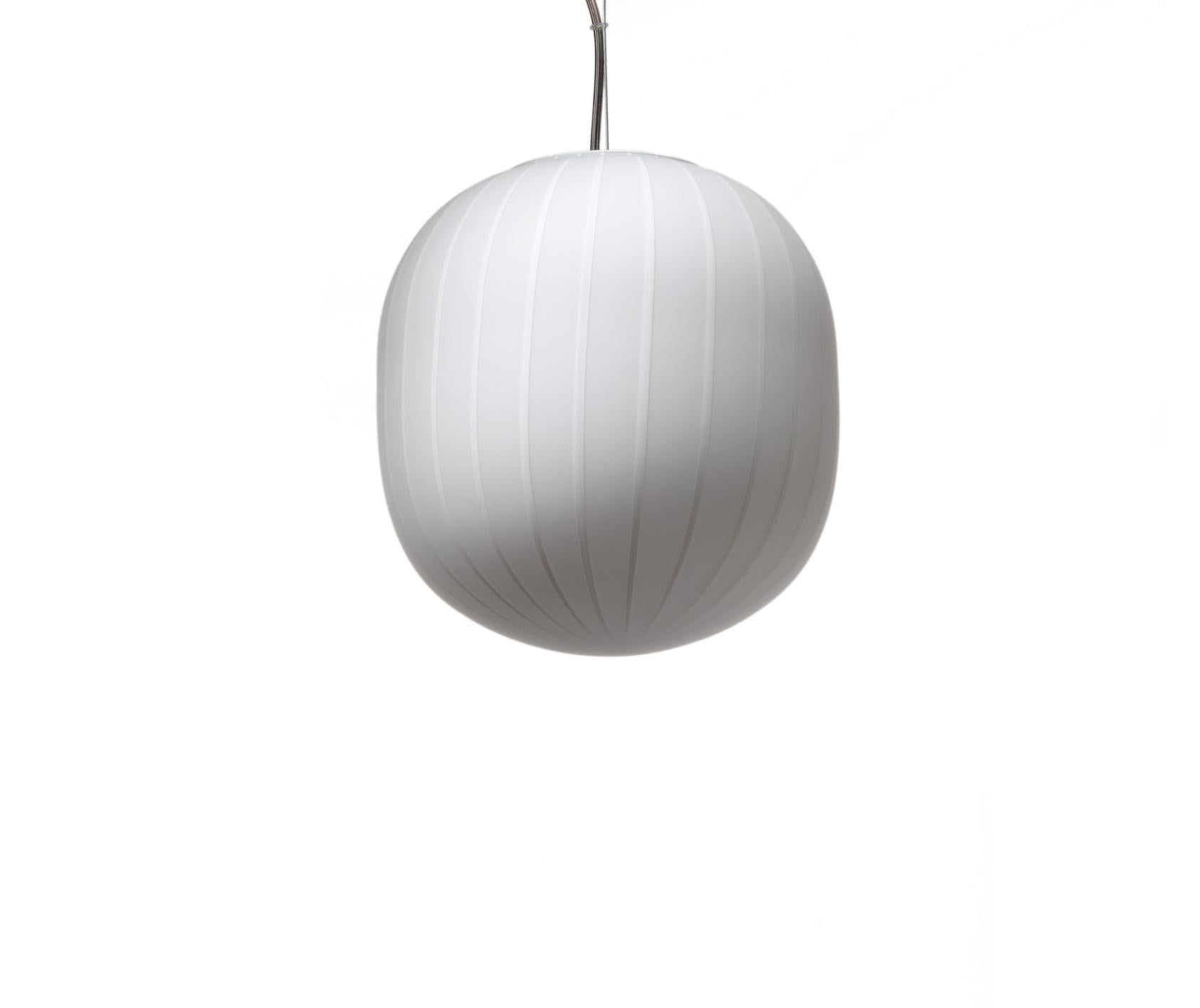En vente : White (6410) Lampe à suspension cylindrique Filigrana S2 de Sebastian Wrong pour Established &amp;amp; Sons