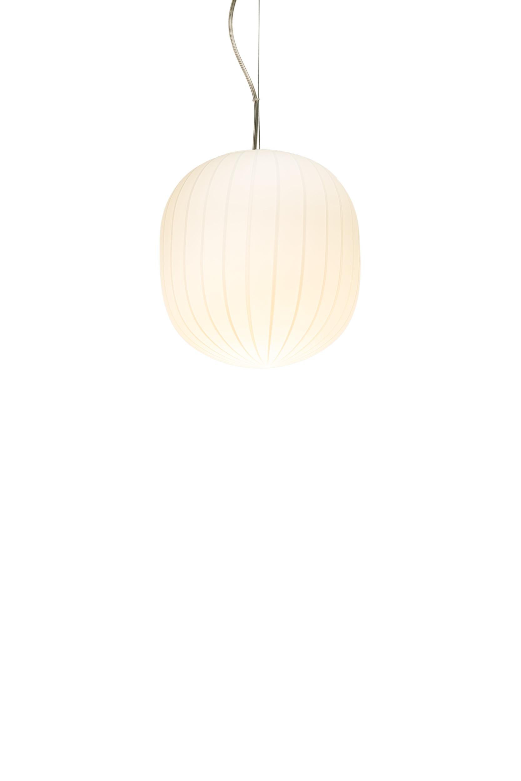 En vente : White (6410) Lampe à suspension cylindrique Filigrana S2 de Sebastian Wrong pour Established &amp;amp; Sons 2