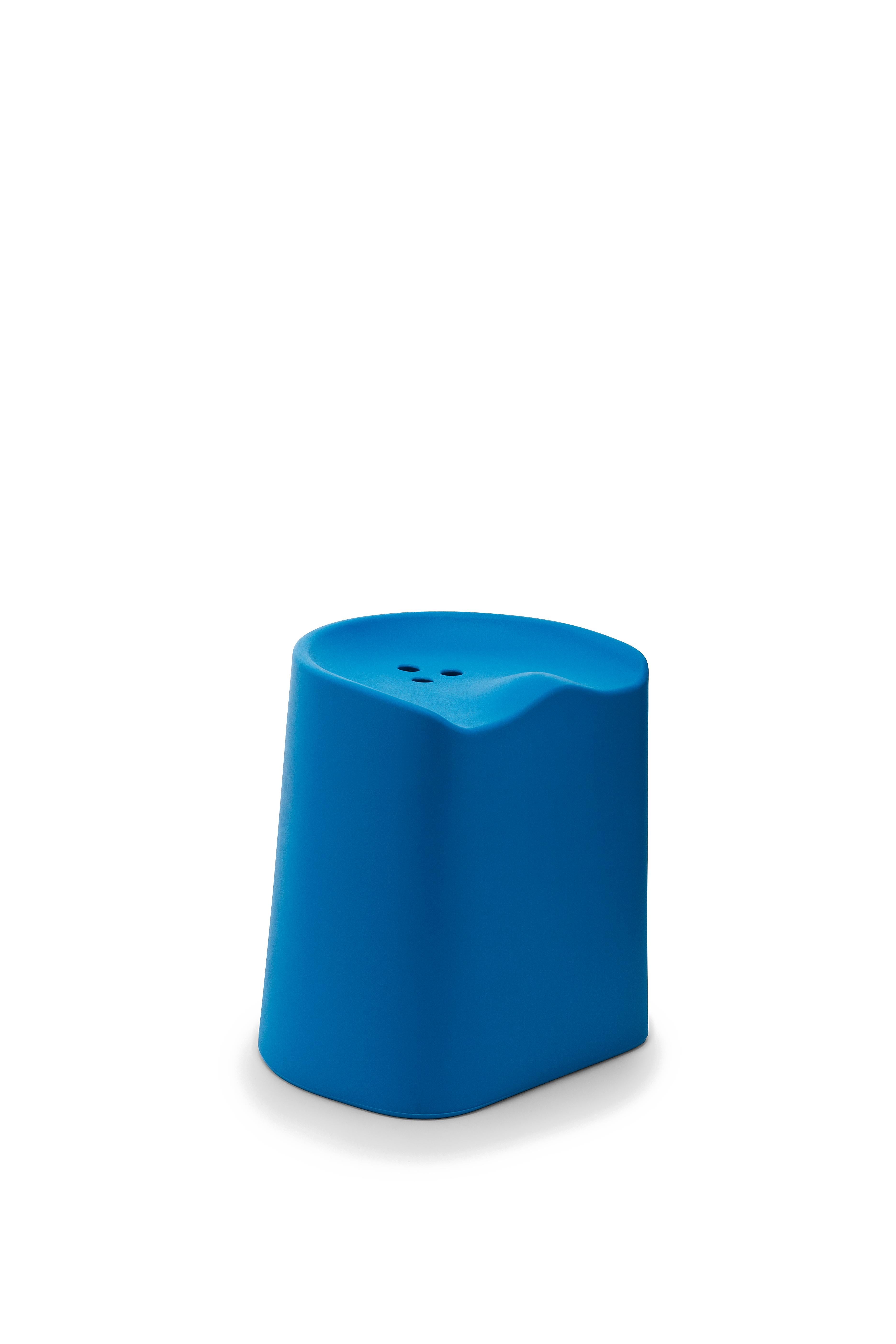 En vente : Blue (6350) Tabouret en forme de bouche Established &amp;amp; Sons par Estd Collection 2