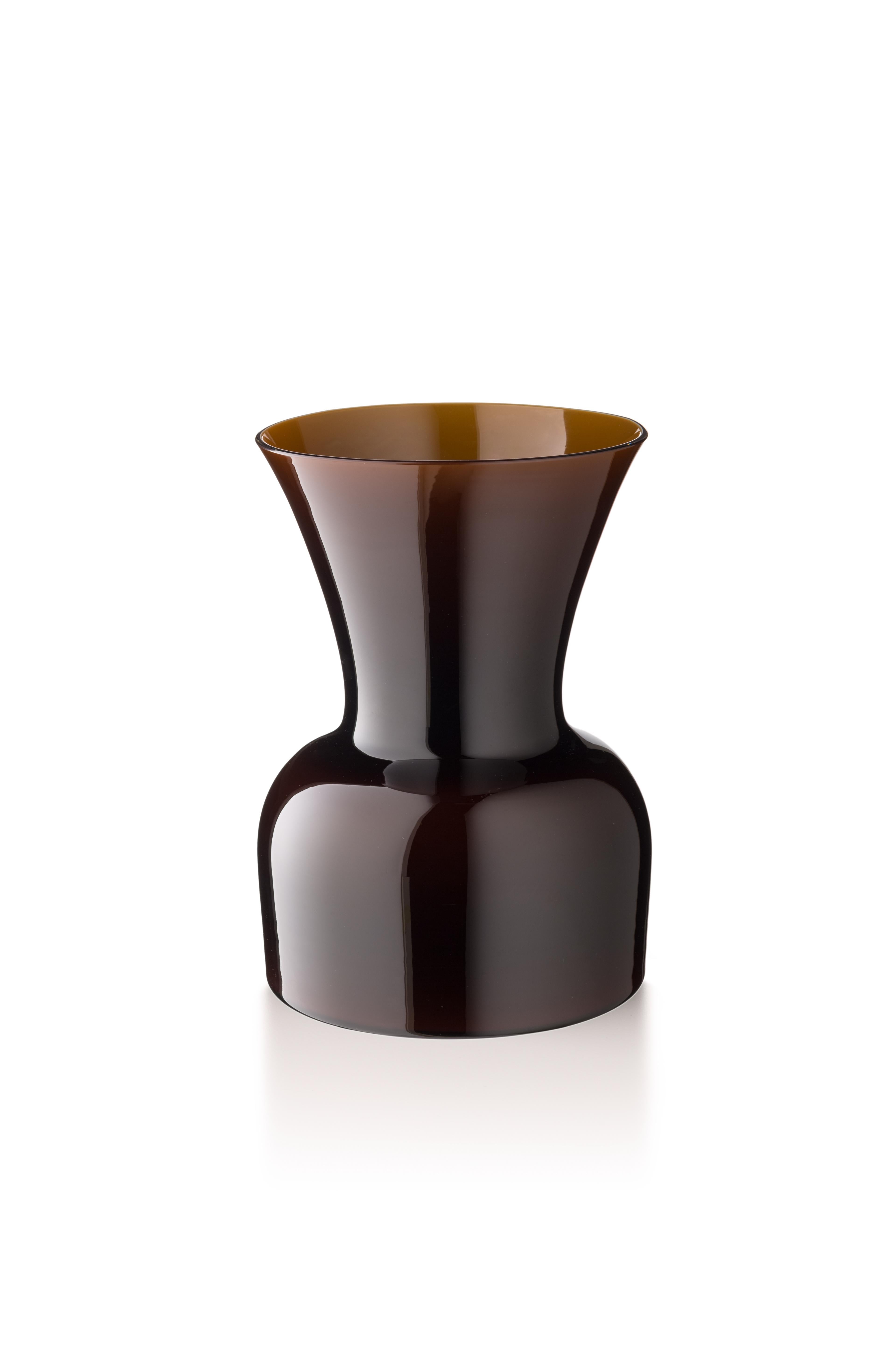 Red (10064) Medium Profili Daisy Murano Glass Vase by Anna Gili