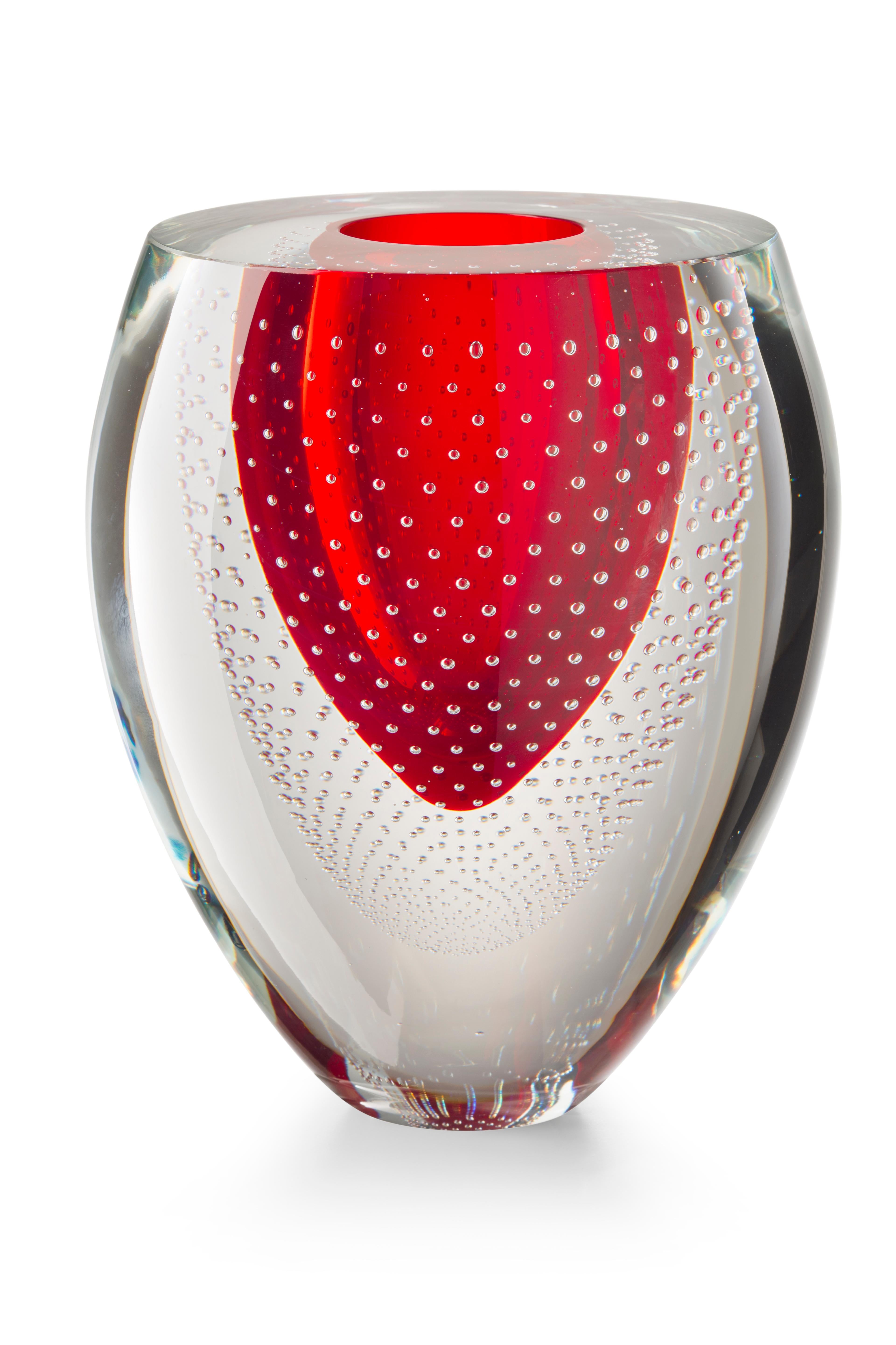 Im Angebot: Vase Goccia di Pioggia aus Muranoglas von Christian Ghion, Red (D9262)