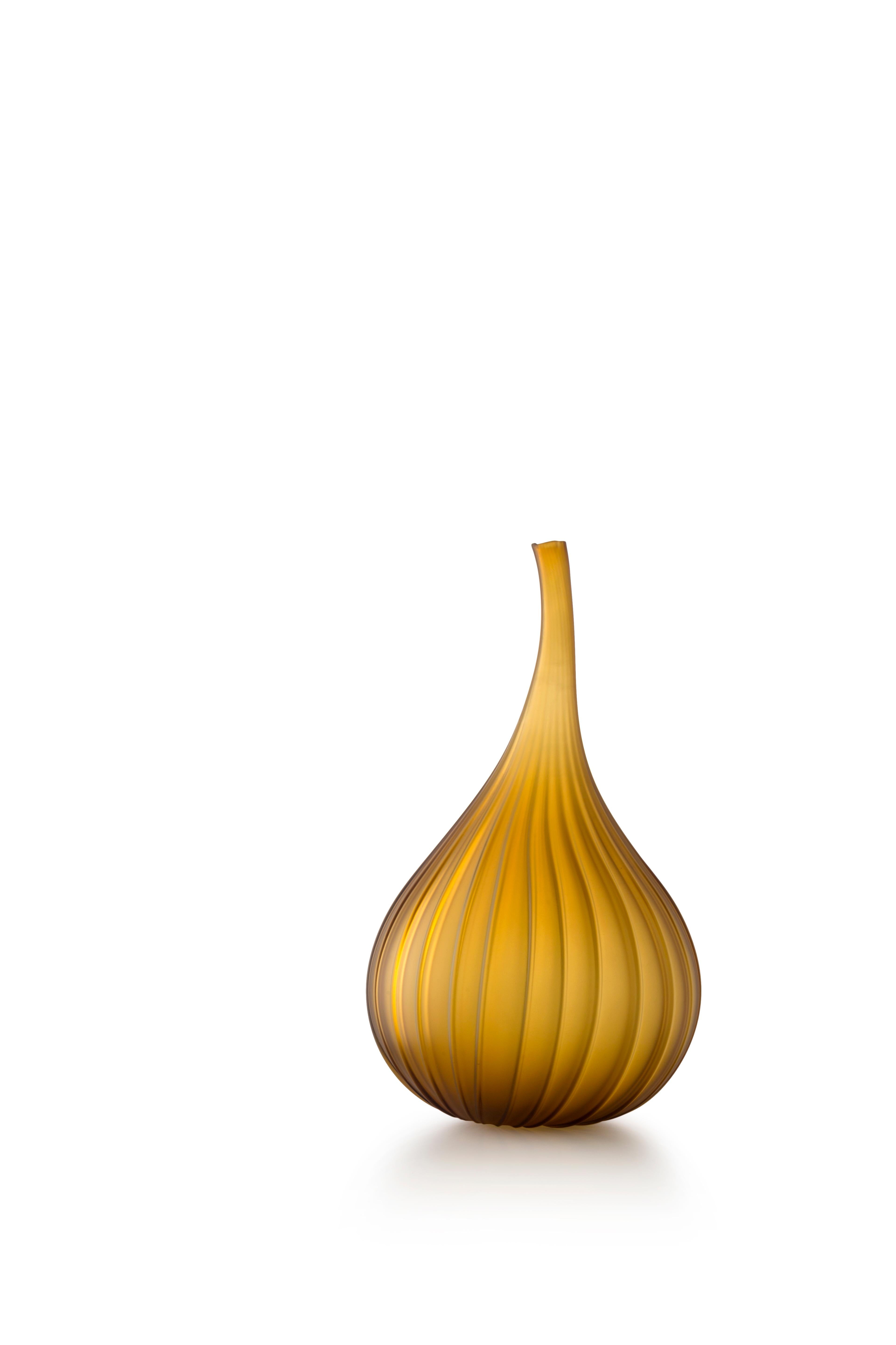 Gold (19137) Medium Drops Satinato Vase in Murano Glass by Renzo Stellon