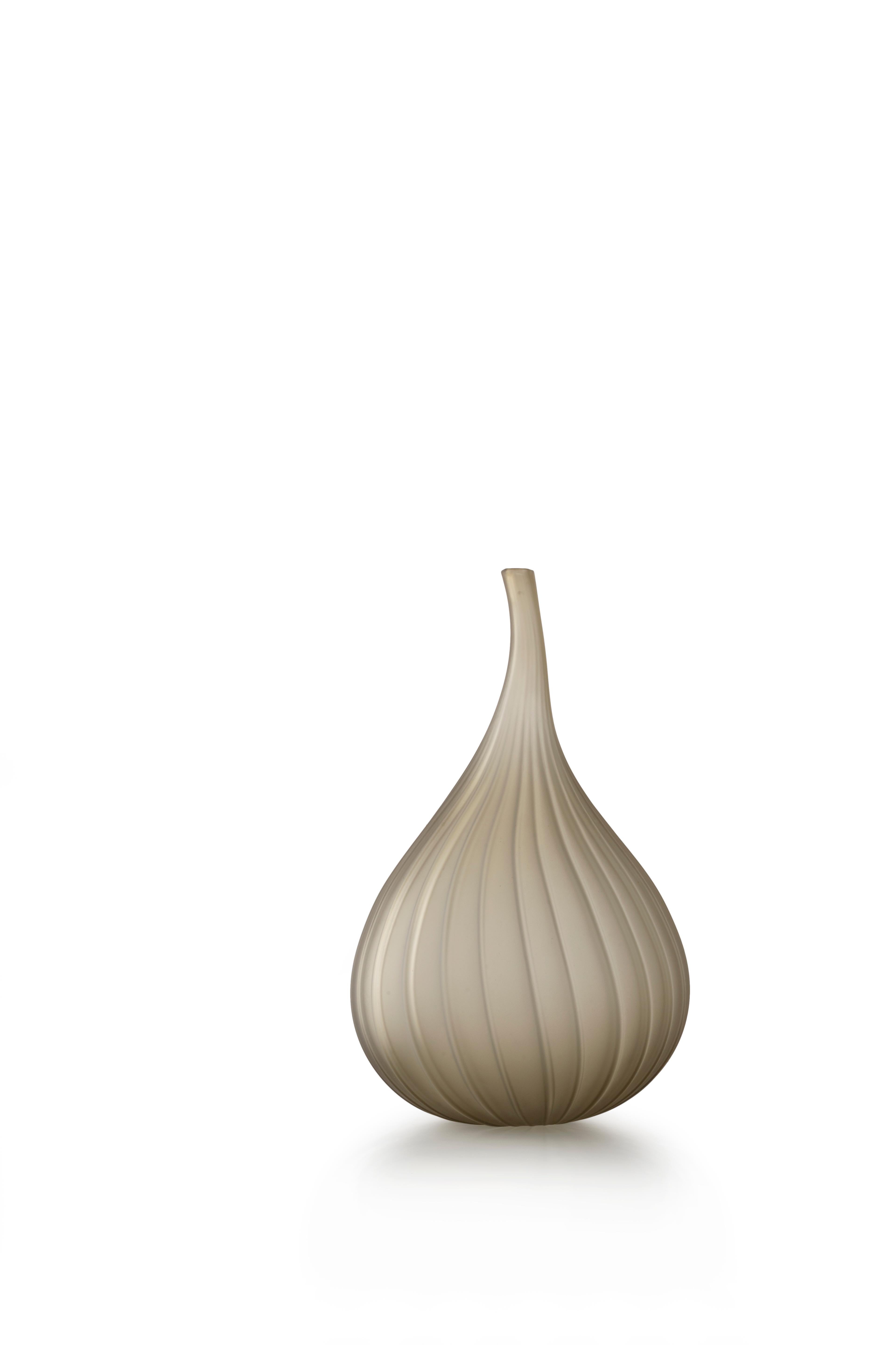 Gray (19139) Medium Drops Satinato Vase in Murano Glass by Renzo Stellon