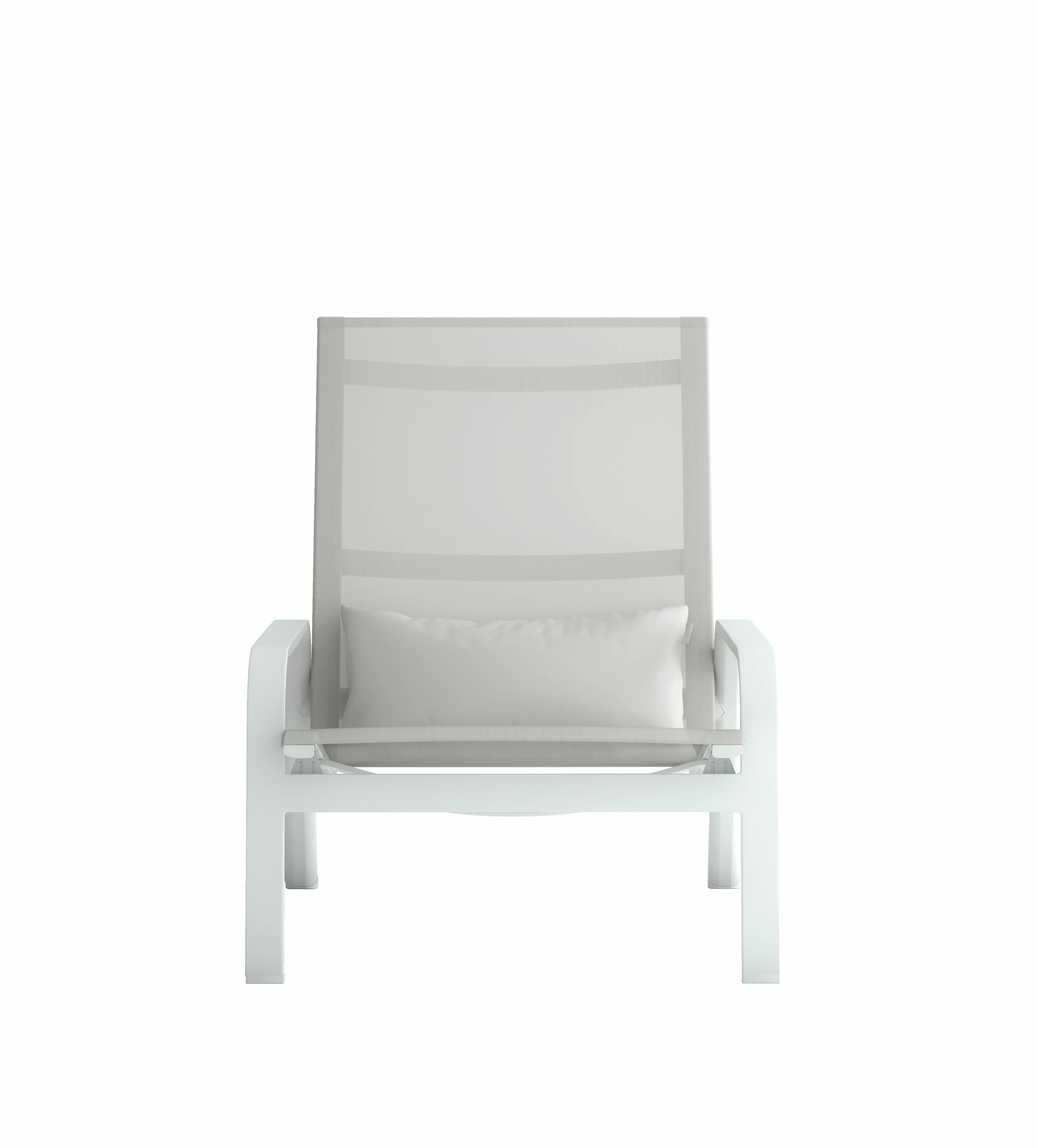 Im Angebot: Gandia Blasco Loungesessel mit hoher Rückenlehne aus Aluminium von Borja Garcia, White (RAL9016/white mesh.jpg) 2
