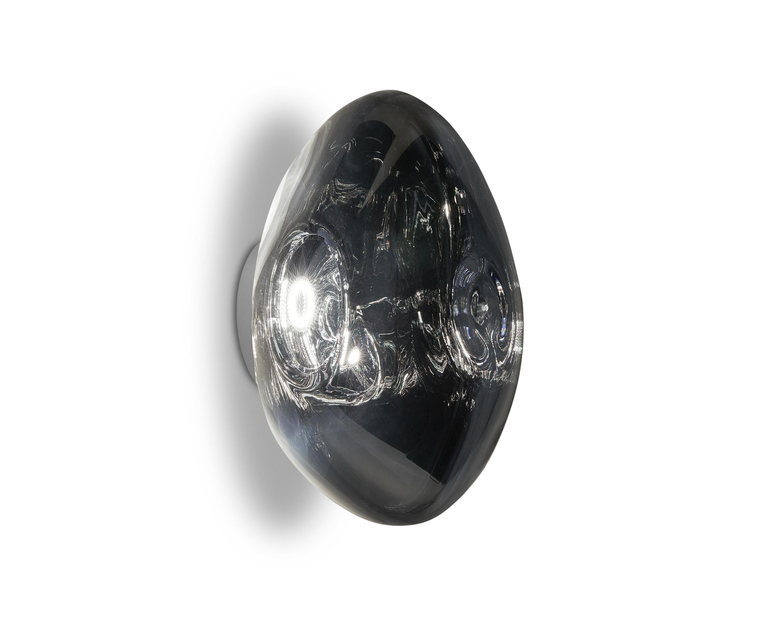Im Angebot: LED-Oberflächenleuchte aus Schmelzglas von Tom Dixon, Gray (melt chrome.jpg) 5