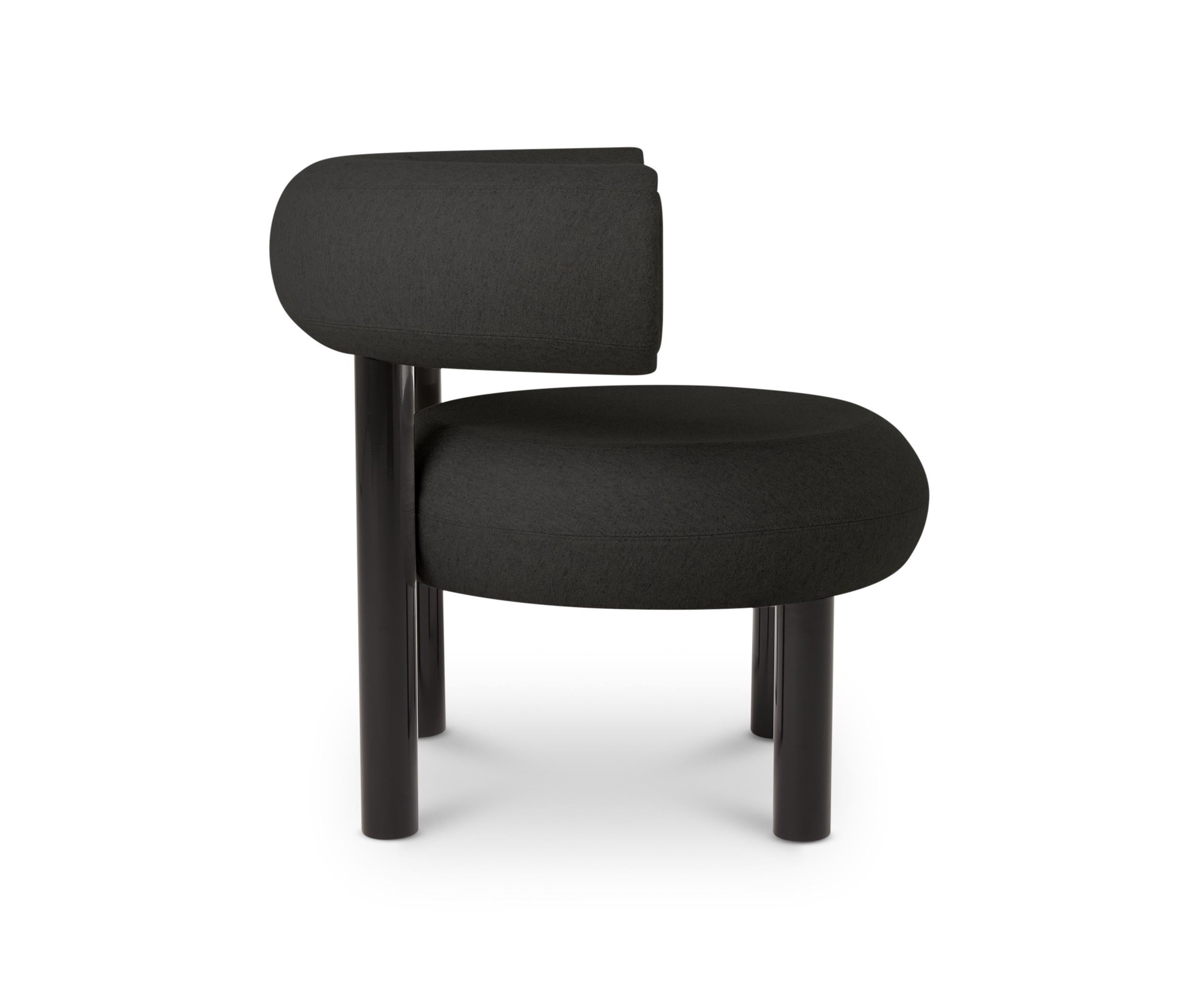 Black (Mollie Melton 0202.jpg) FAT Lounge Chair with Black Legs by Tom Dixon 4