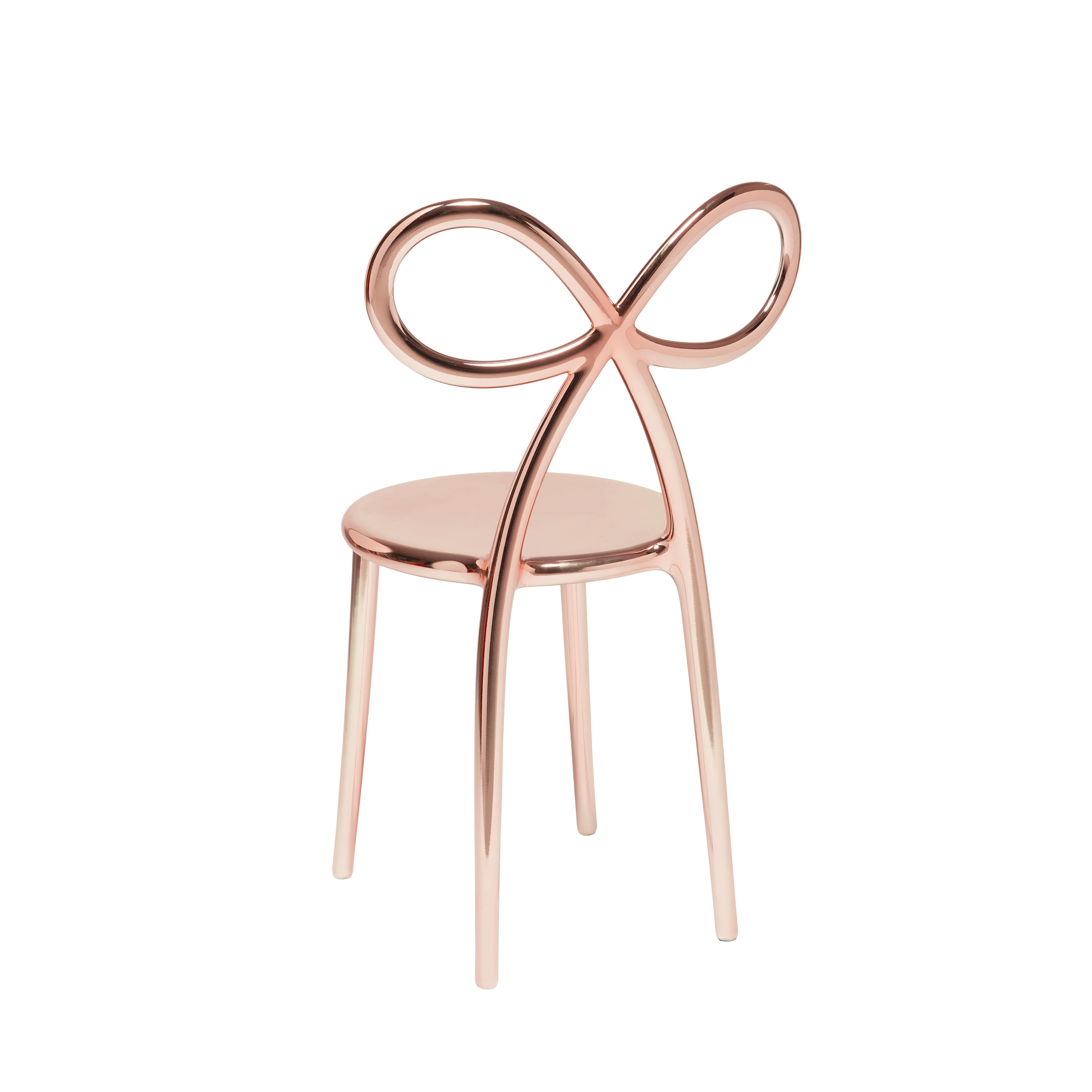 En vente : Pink (Pink Gold) Chaise de salle à manger ou fauteuil d'appoint moderne à ruban or rose ou argenté par Nika Zupanc 2
