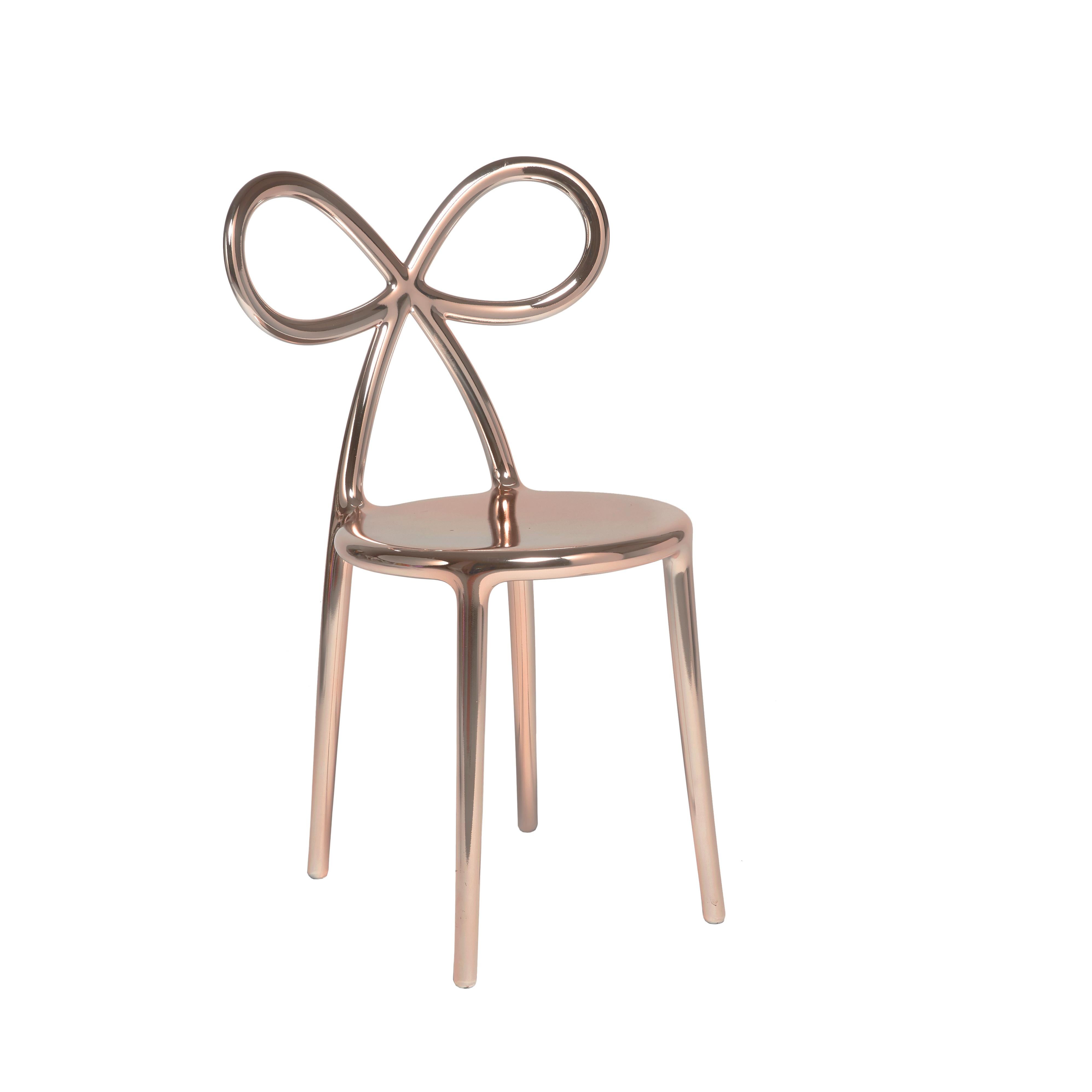 En vente : Pink (Pink Gold) Chaise de salle à manger ou fauteuil d'appoint moderne à ruban or rose ou argenté par Nika Zupanc 3