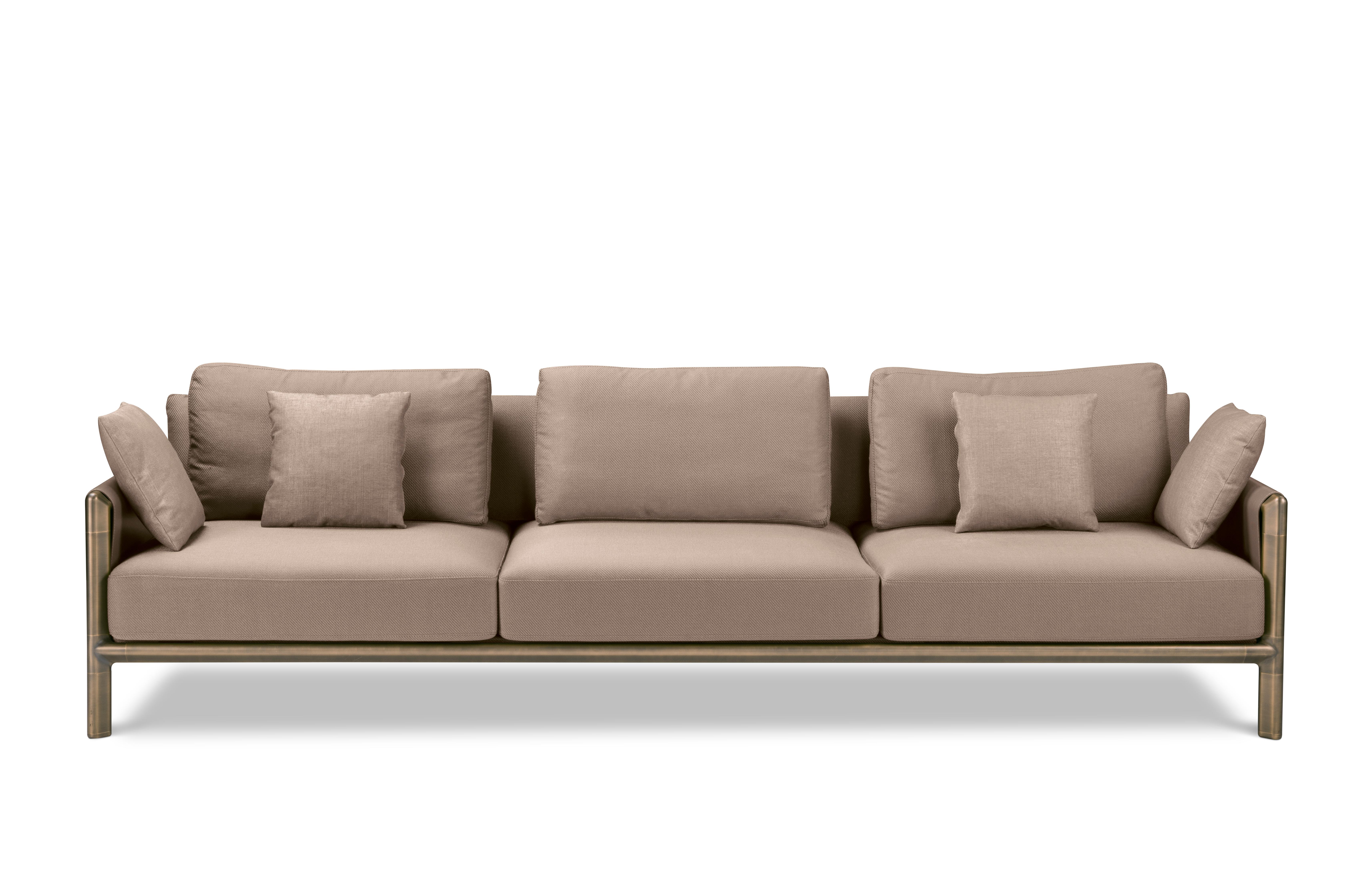 Im Angebot: Ghidini 1961 Frame 3-sitziges Sofa mit armlehnen in Cuoio Leder von Stefano Giovannoni, Brown (Tortora) 2