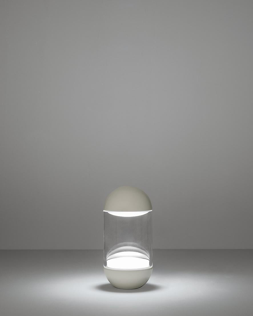 En vente : White (WH — White) Lampe de table Firmamento Milano Pillolina par Parisotto et Formenton Architetti 2