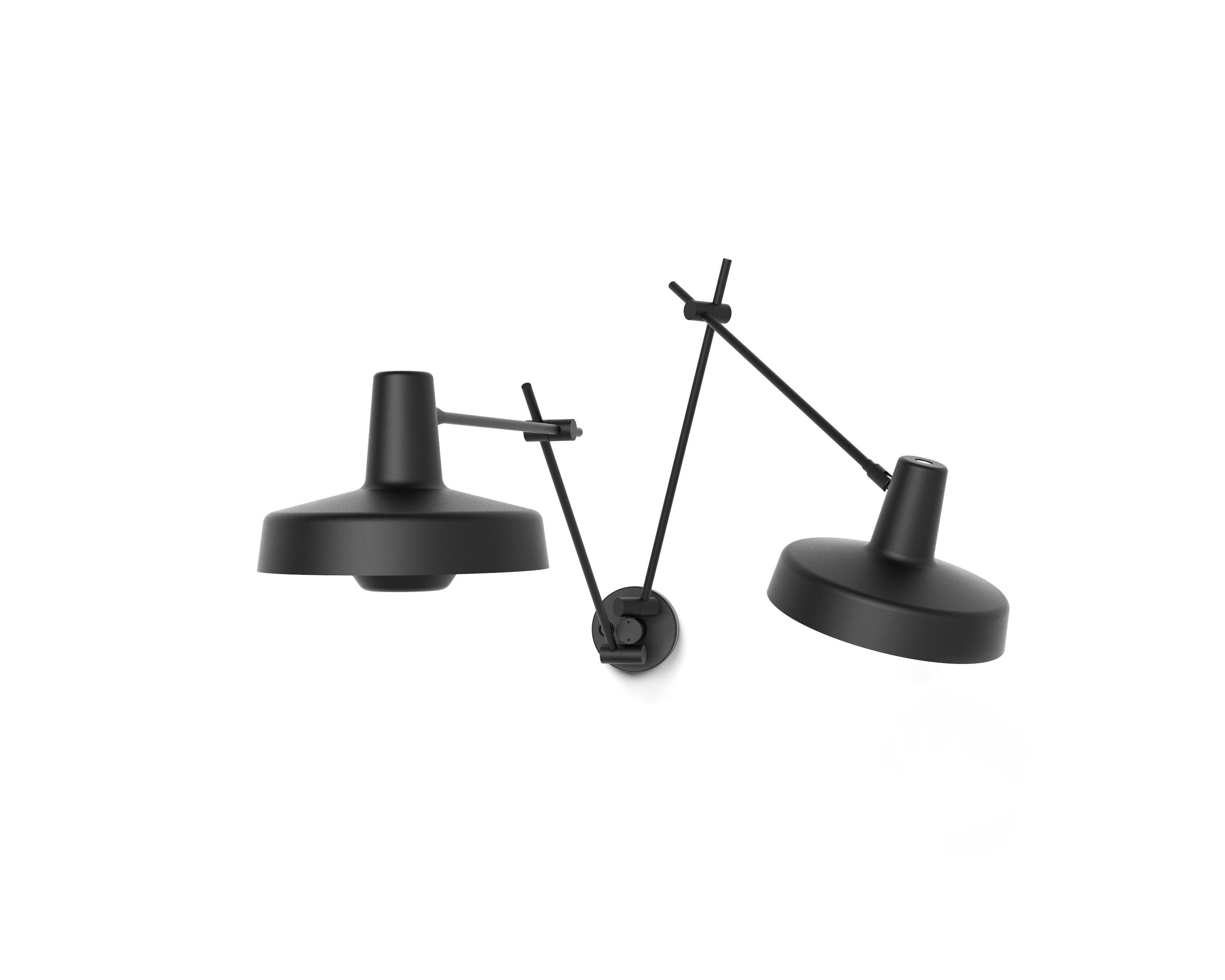 En venta: Grupa LED Arigato Wall 2-Light de Filip Despot, Ivana Pavic & Tihana Taraba Black 3