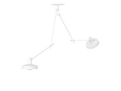 Grupa LED Arigato 2 lampadari lunghi di Filip Despot, Ivana Pavic, Tihana Taraba