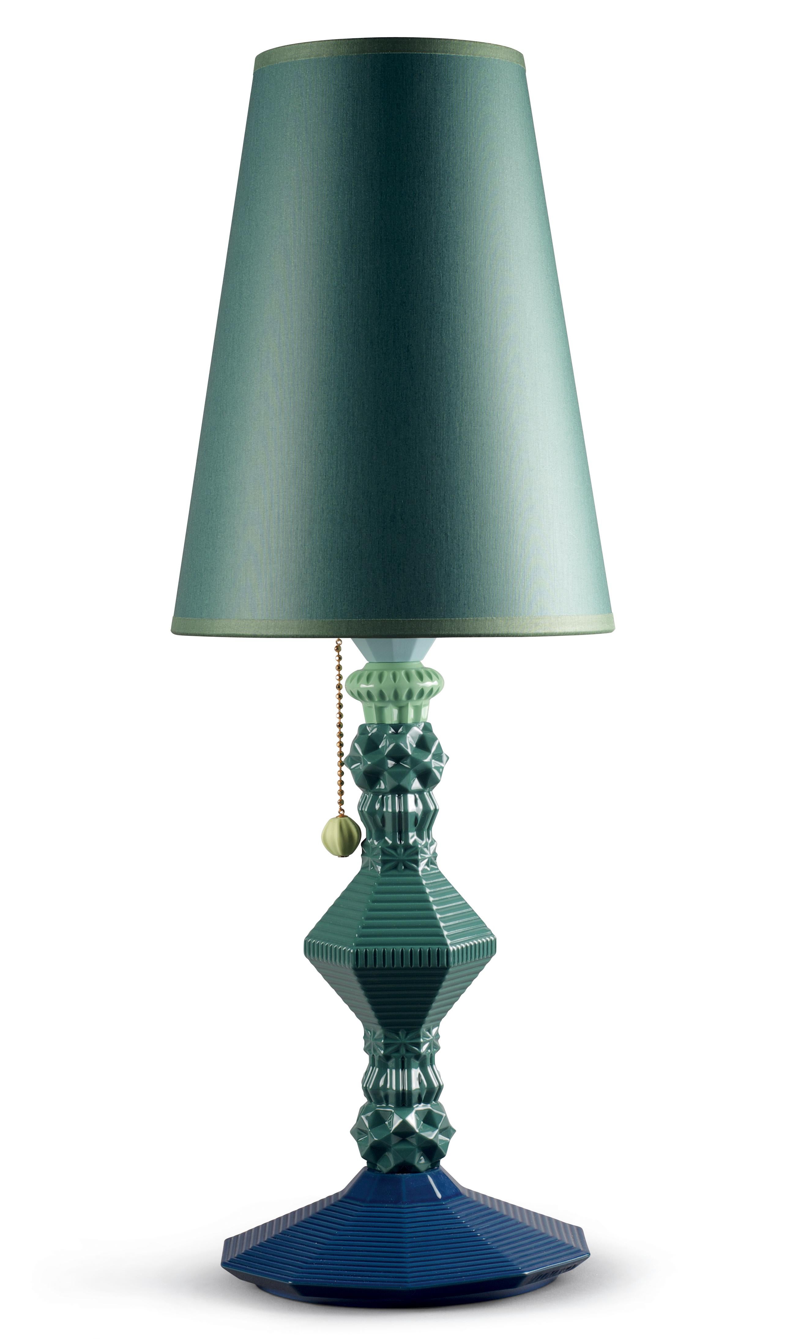 For Sale: Green Lladro Belle de Nuit Table Lamp