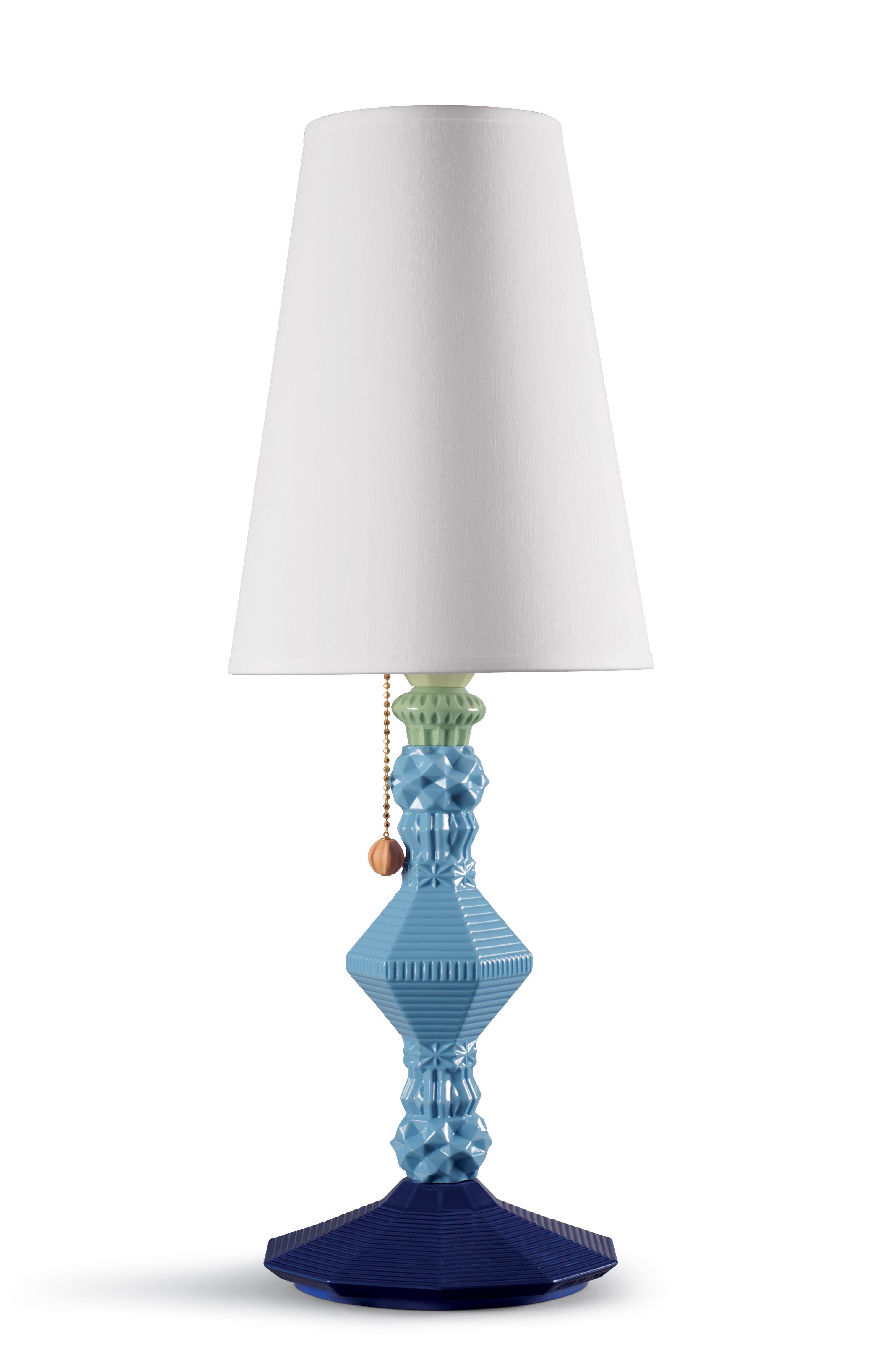 En vente : Multi (Multicolor) Lampe de table Lladro Belle de Nuit