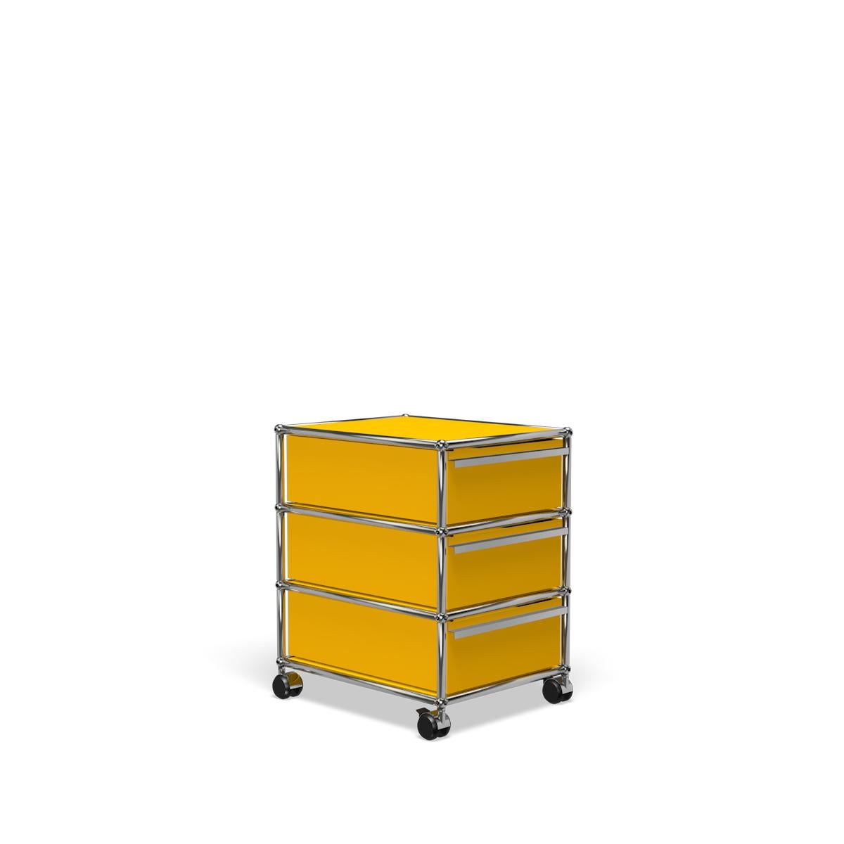 En vente : Yellow (Golden Yellow) USM Haller Système de rangement en V sur piédestal 2