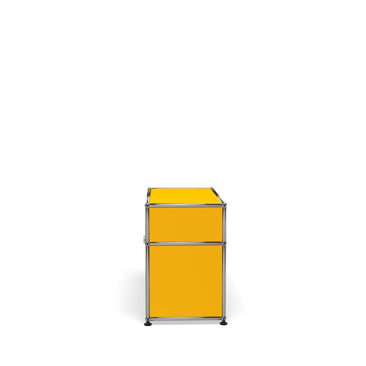 For Sale: Yellow (Golden Yellow) USM Haller Side Table O118 3