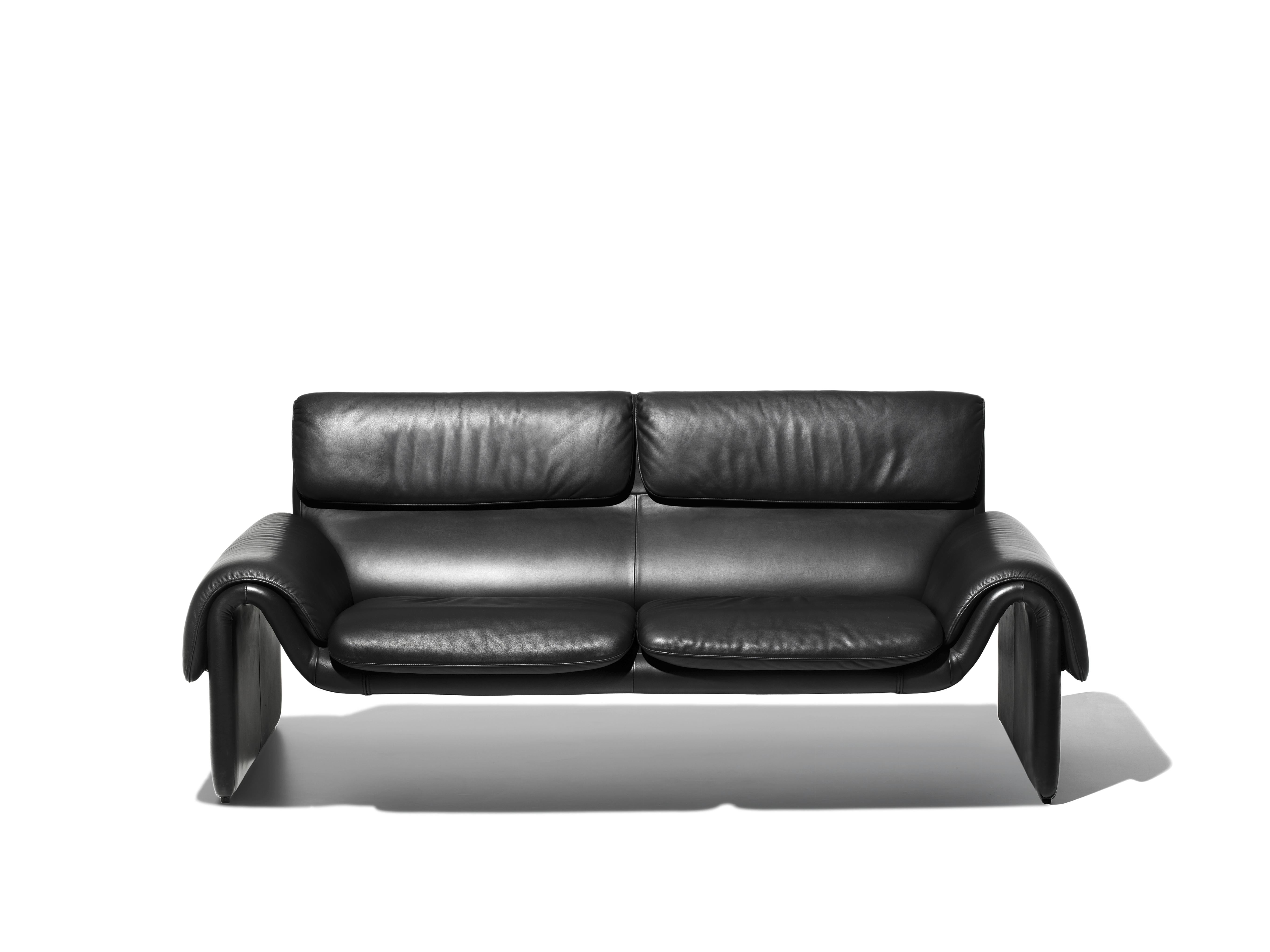 For Sale: Black DS-2011 Bauhaus Leather Two-Seat Sofa by De Sede