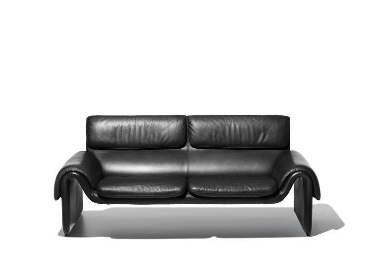 Customizable DS2011 Bauhaus Leather TwoSeat Sofa by De Sede For Sale