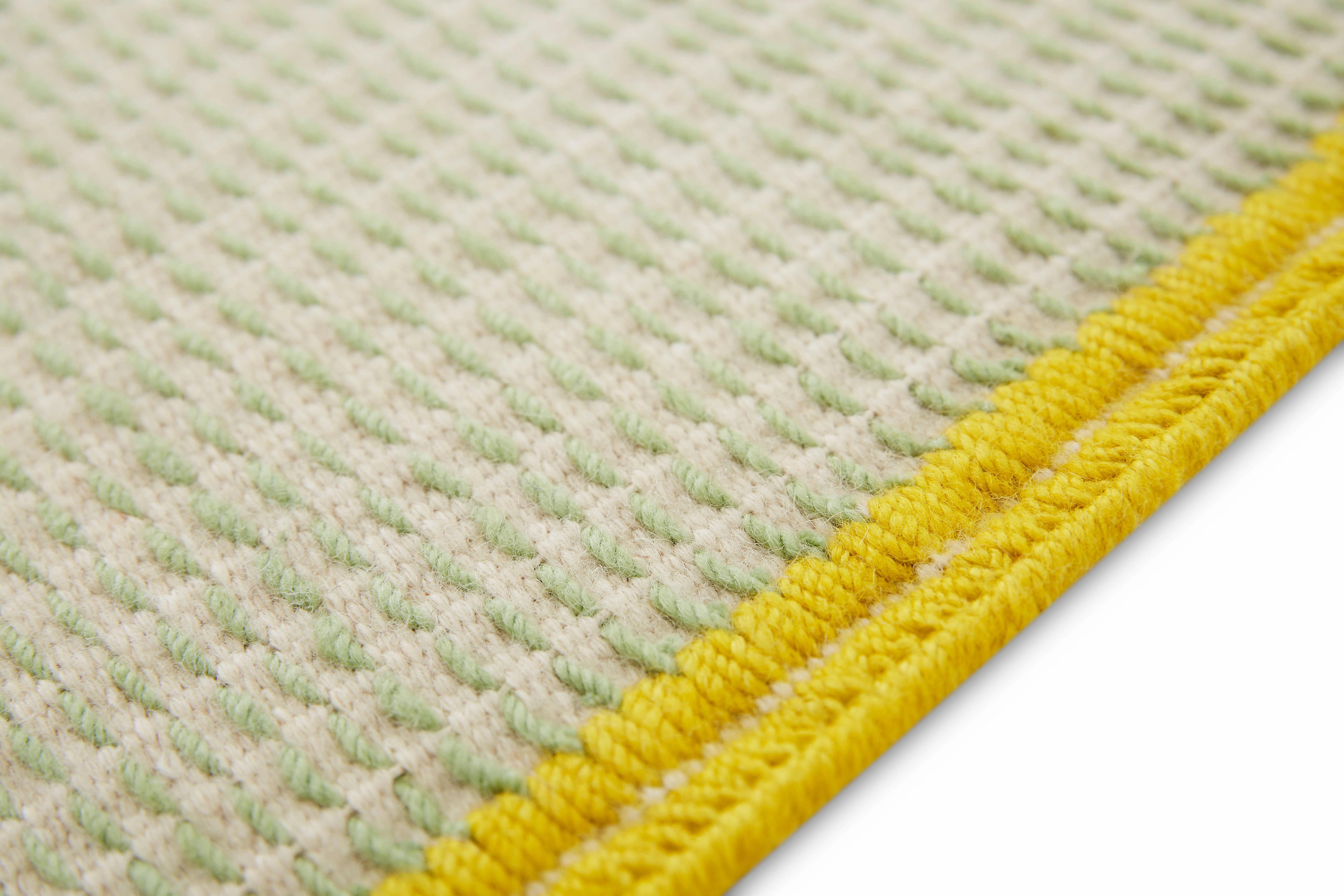 Im Angebot: GAN Handloom Steppstich Busy Large Teppich von Raw-Edges (Green) 4