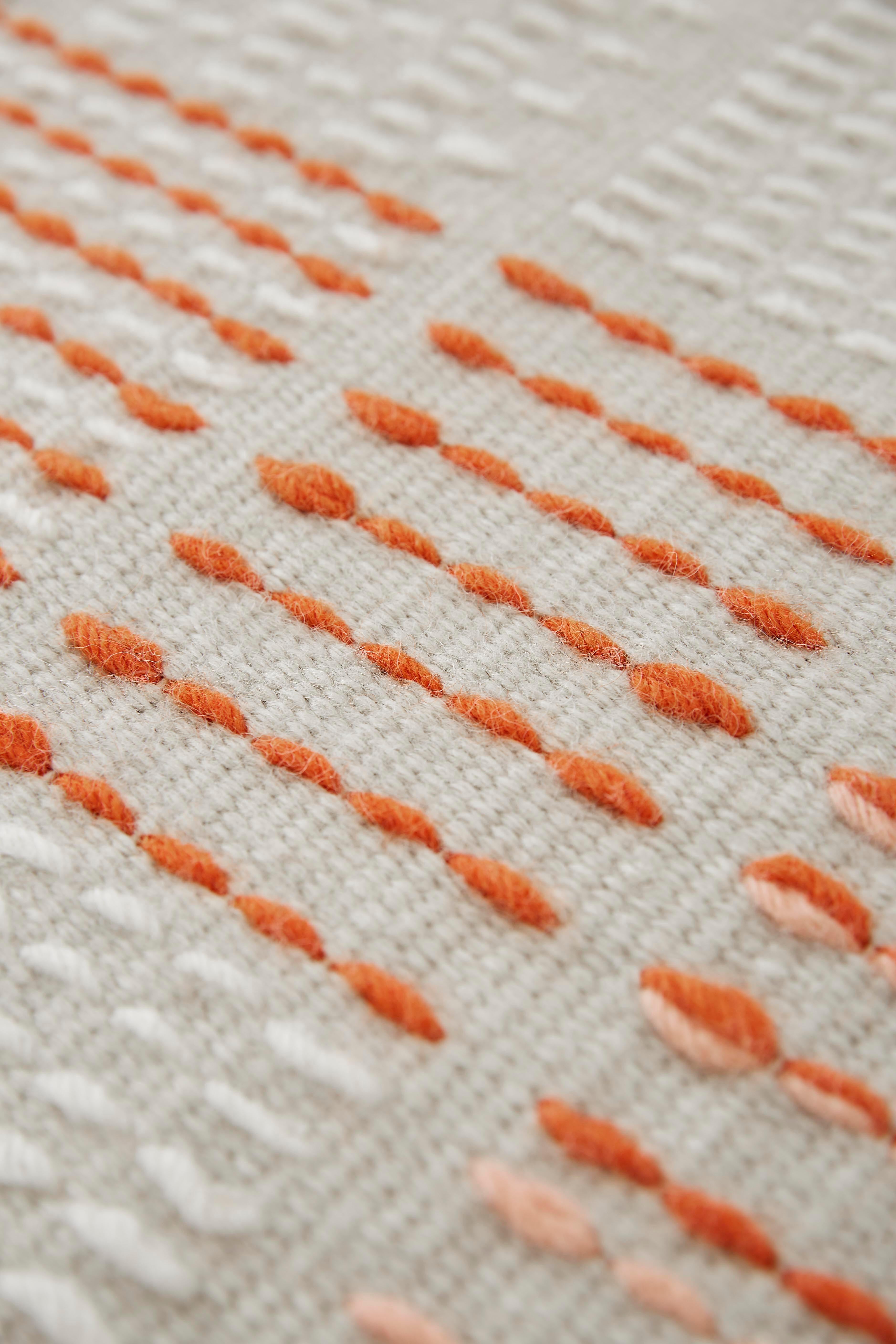 in vendita: Red (Brick) GAN Rugs piccolo con composizione a punto indietro di Raw Edges 3