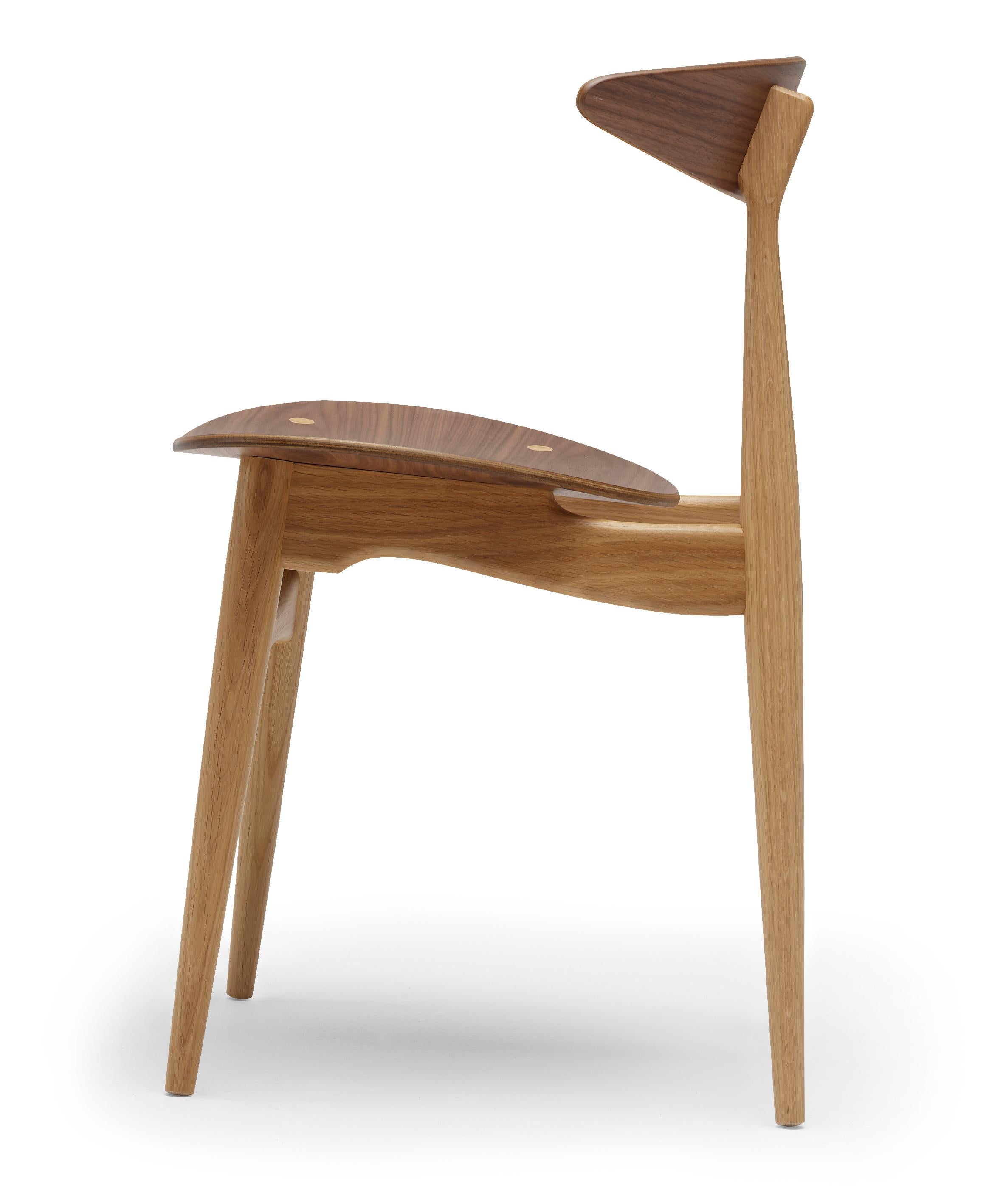 Brown (Oak/Walnut) CH33T Dining Chair in Wood by Hans J. Wegner 2