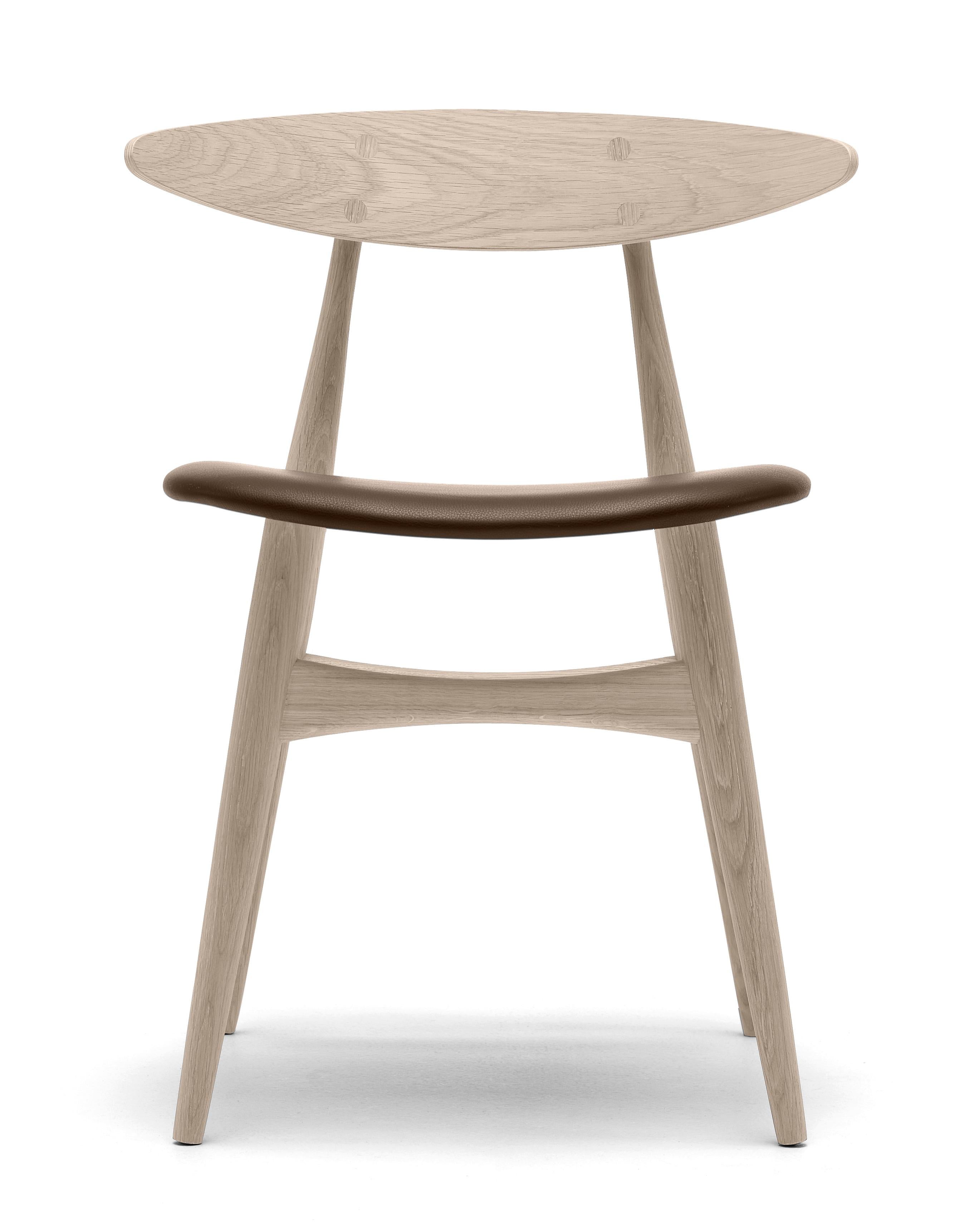 Brown (Thor 306) CH33P Dining Chair in Oak Soap by Hans J. Wegner