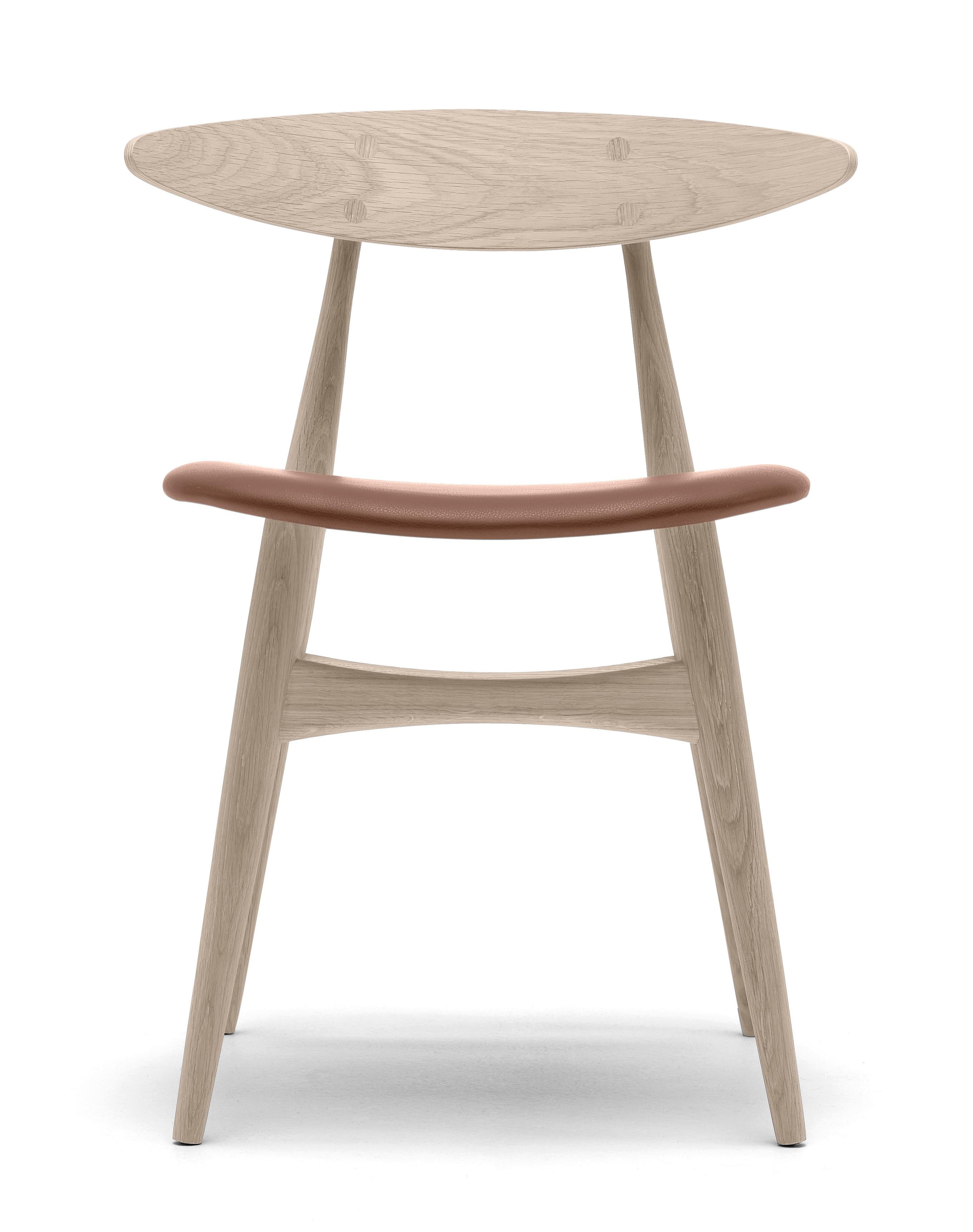 Brown (Thor 325) CH33P Dining Chair in Oak Soap by Hans J. Wegner