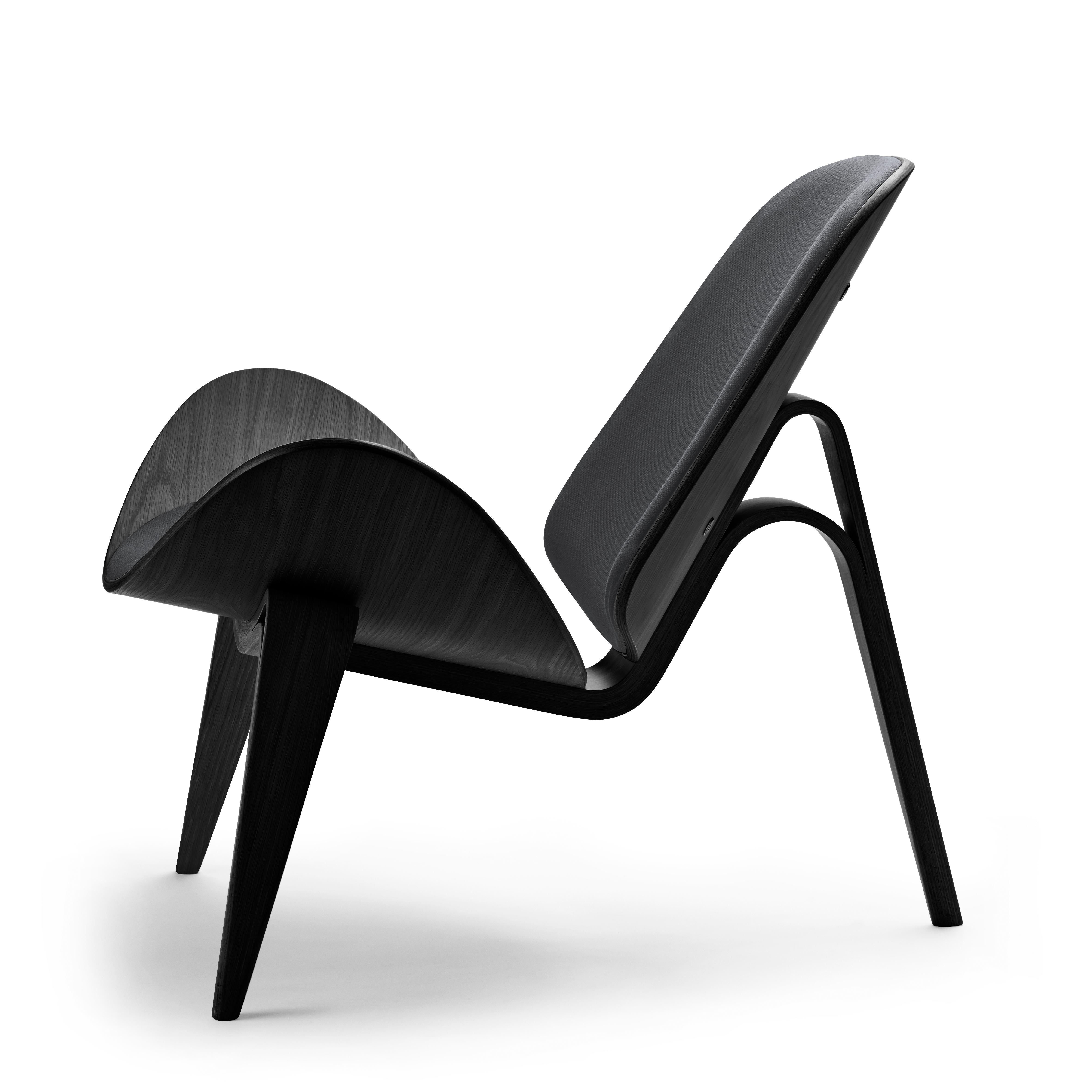 Gray (Kvadrat Fiord 171) CH07 Shell Chair in Oak Painted Black with Foam Seat by Hans J. Wegner 2