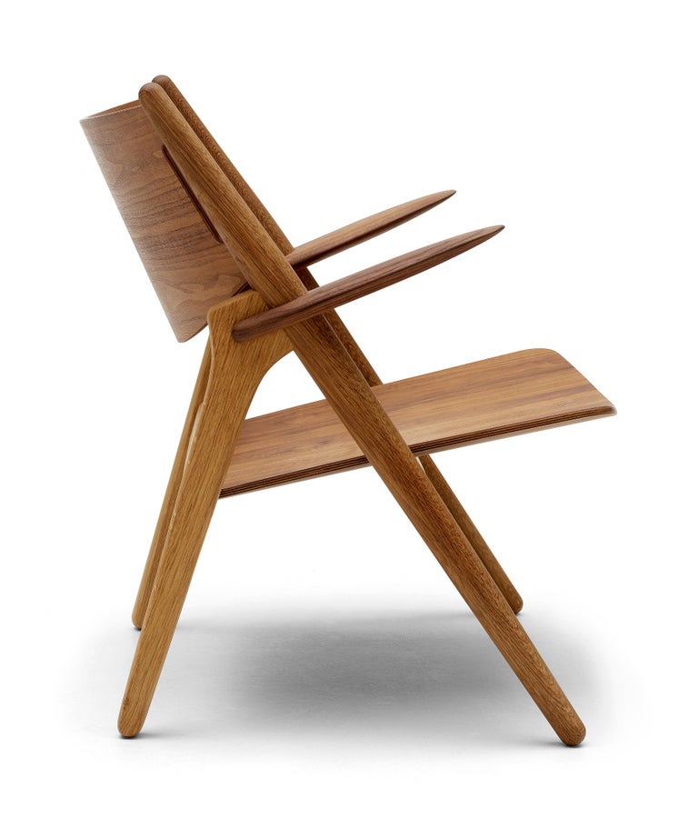 CH28T Lounge Chair in Wood Finish by Hans J. Wegner For Sale 3
