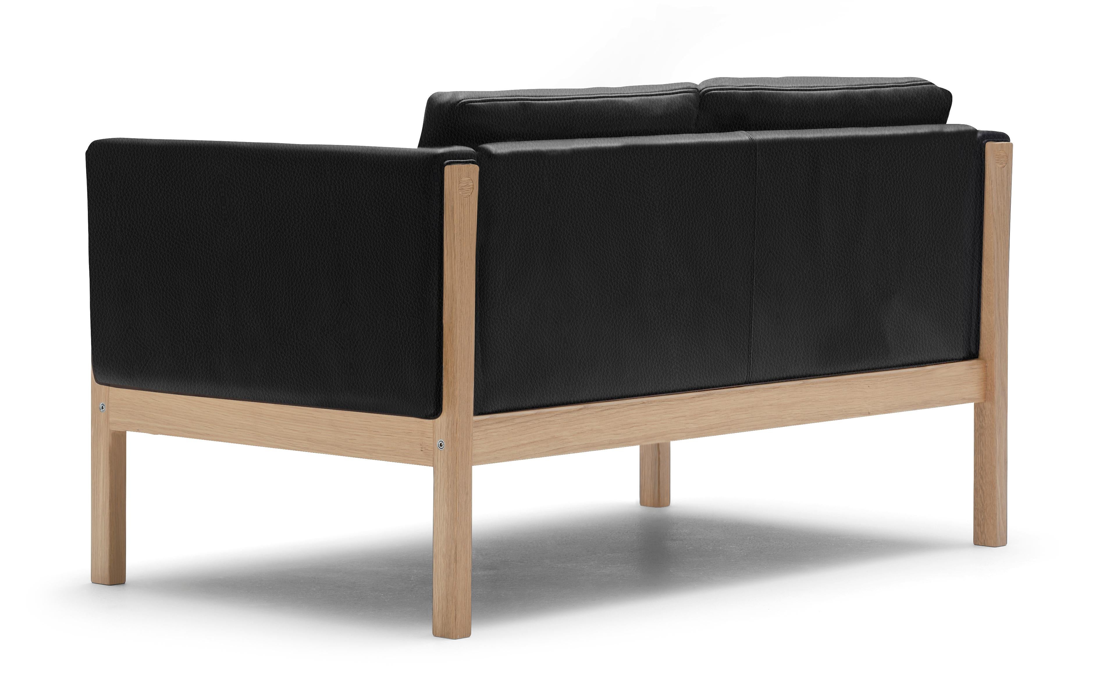 Black (Thor 301) CH162 Sofa in Oiled Oak Frame with Leather Upholstery by Hans J. Wegner 3
