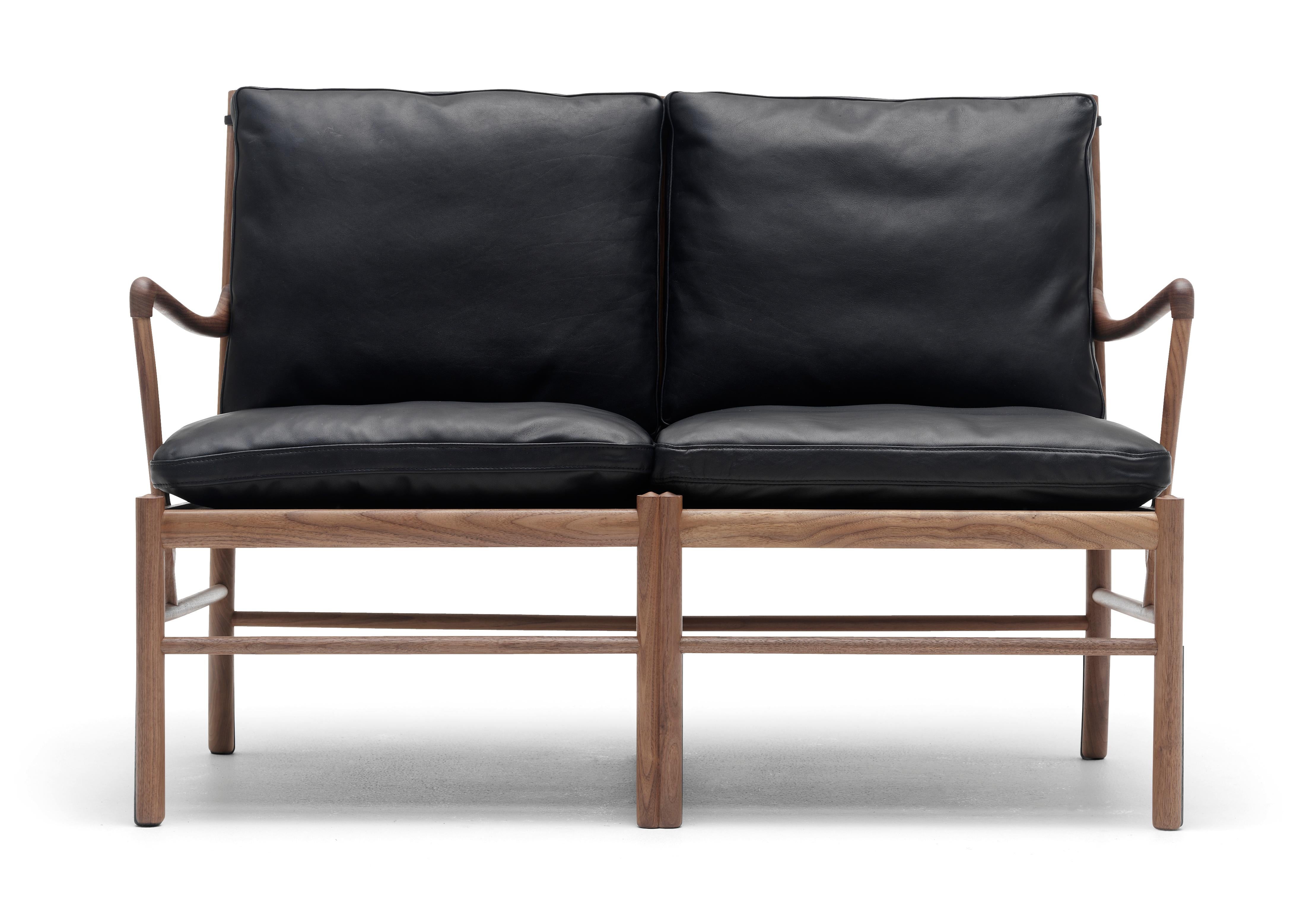 Black (Sif 98) OW149-2 Colonial Sofa in Walnut Oil by Ole Wanscher