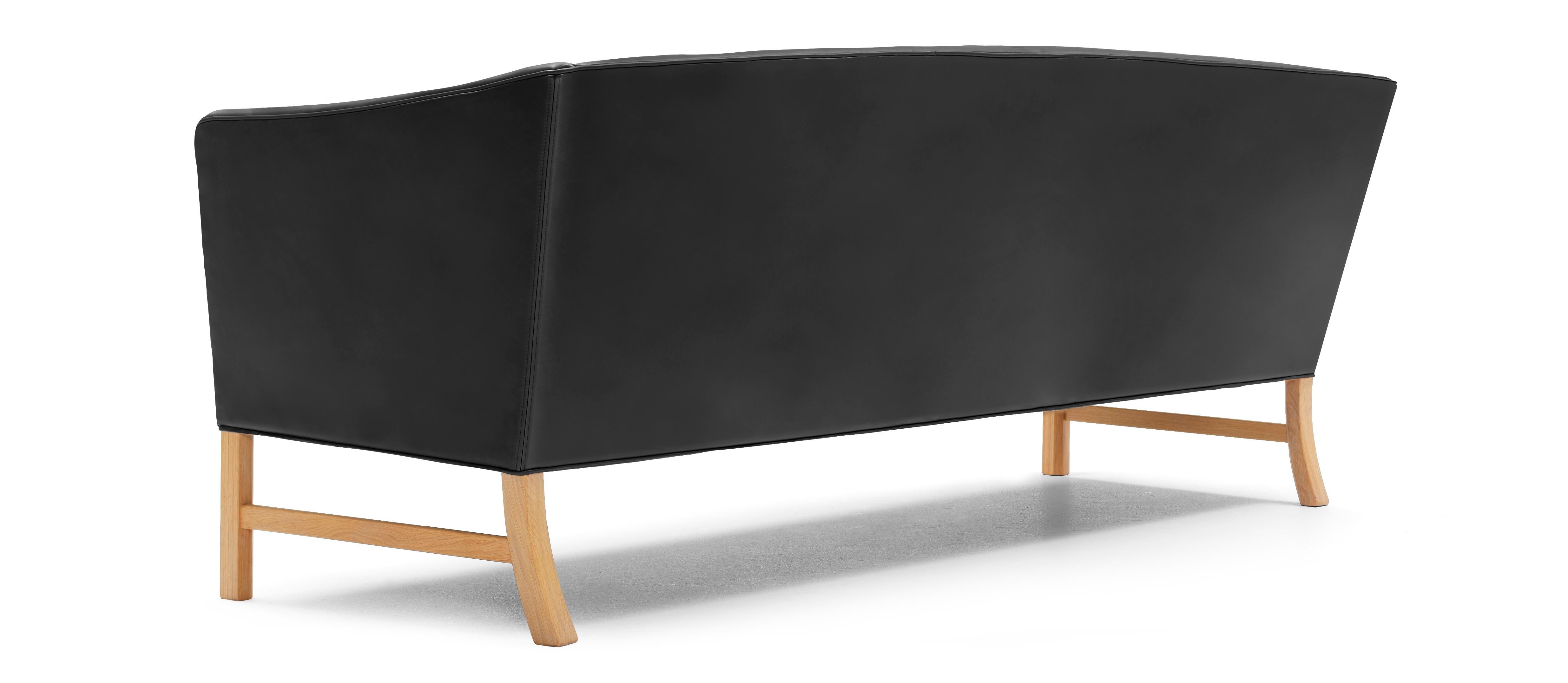 Black (Thor 301) OW603 Sofa in Oak Oil with Leather Seat by Ole Wanscher 3