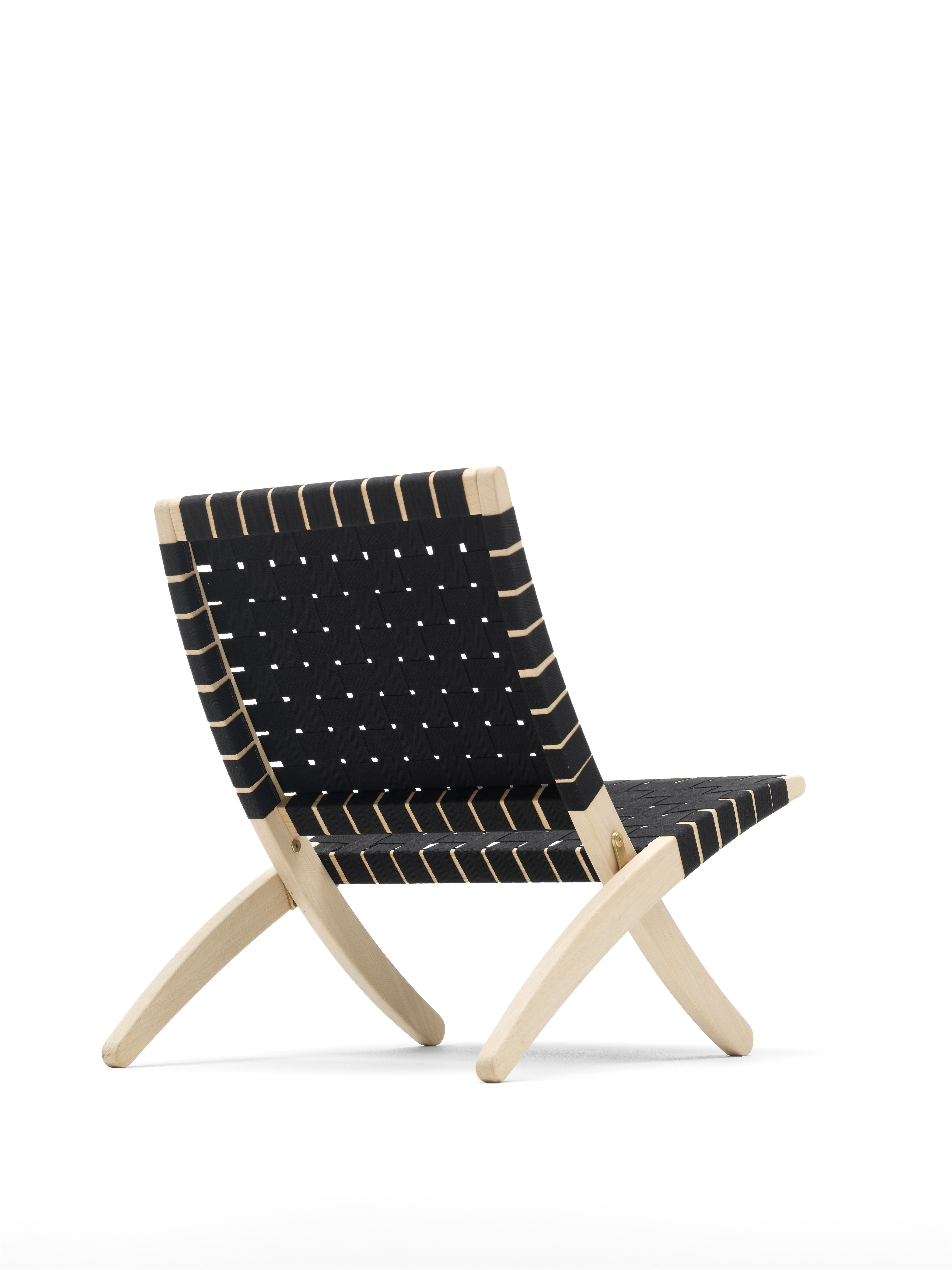 Brown (Oak Soap) MG501 Cuba Chair in Black Cotton Webbing by Morten Gøttler 3